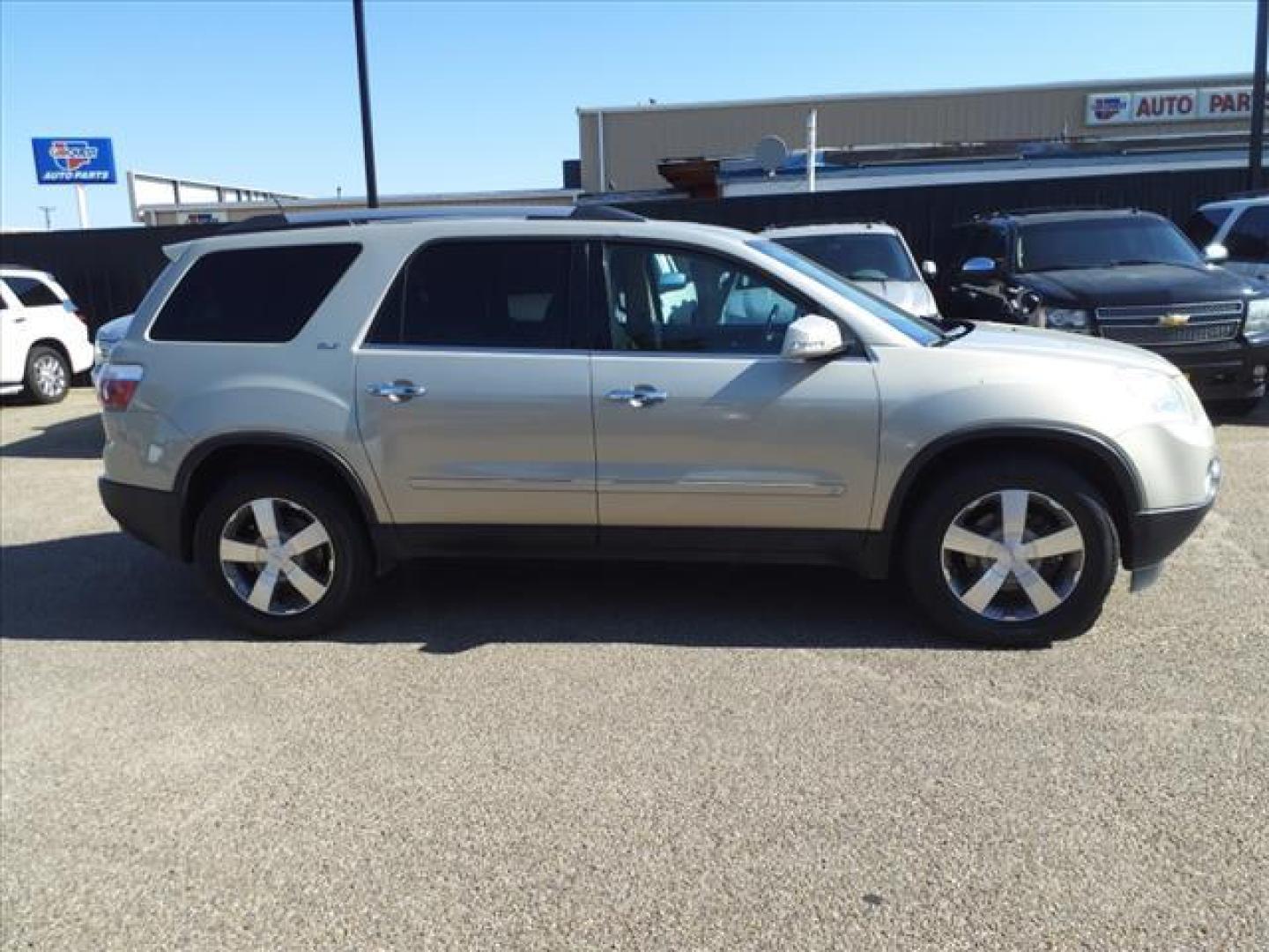 2010 Gold Mist Metallic GMC Acadia SLT-1 (1GKLRMED2AJ) with an 3.6L 3.6L V6 288hp 270ft. lbs. Fuel Injected engine, 6-Speed Shiftable Automatic transmission, located at 1401 N. Hobart, Pampa, TX, 79065, (806) 665-9872, 35.549953, -100.975098 - Photo#2