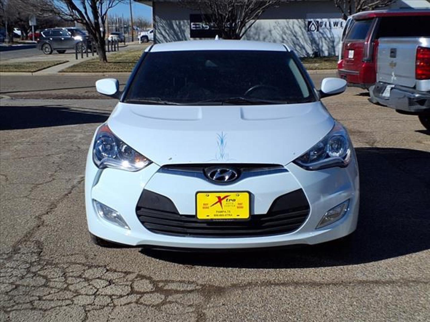 2017 White Hyundai VELOSTER Base (KMHTC6AD0HU) with an 4 Cylinder Fuel Injected engine, Automatic transmission, located at 1401 N. Hobart, Pampa, TX, 79065, (806) 665-9872, 35.549953, -100.975098 - Photo#1