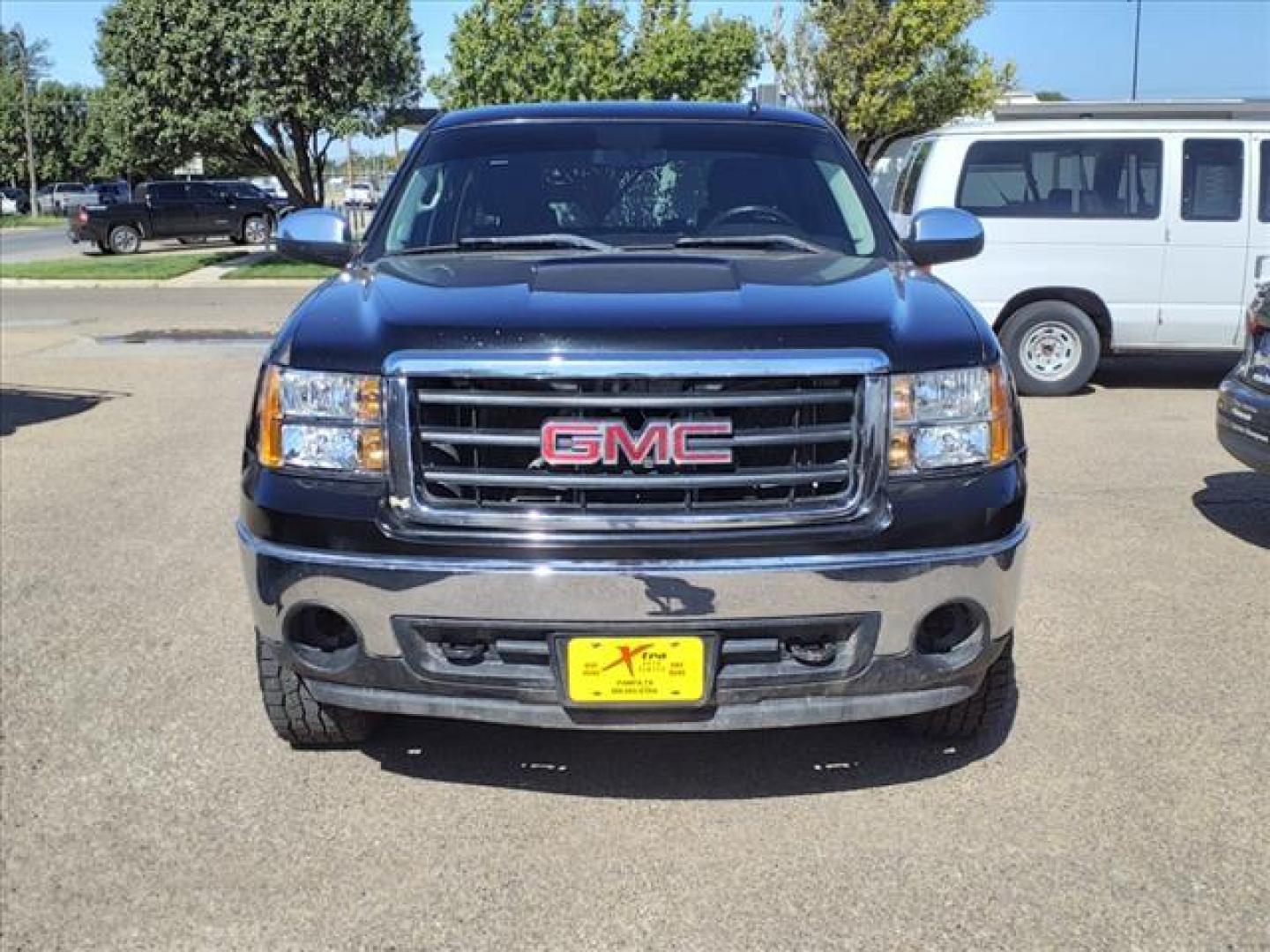 2011 Onyx Black GMC Sierra 1500 SLE (3GTP2VE35BG) with an 5.3L Vortec 5.3L Flex Fuel V8 315hp 335ft. lbs. Sequential-Port F.I. engine, 6-Speed Shiftable Automatic transmission, located at 1401 N. Hobart, Pampa, TX, 79065, (806) 665-9872, 35.549953, -100.975098 - Photo#1