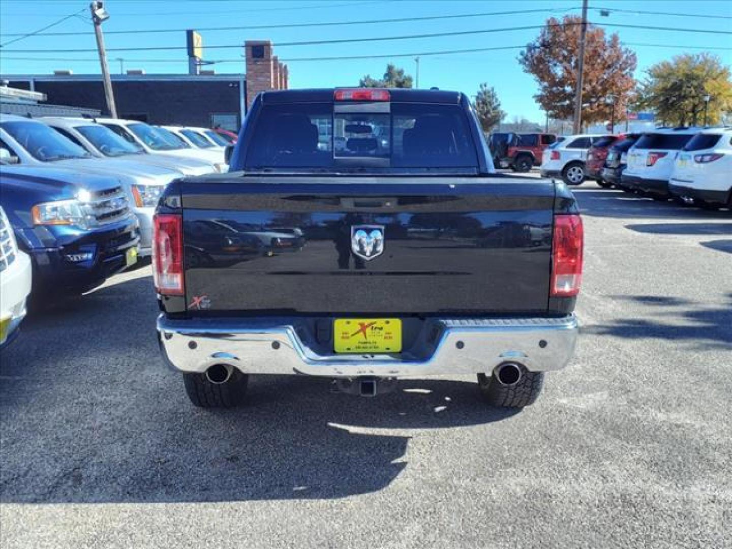 2011 Brilliant Black Crystal Pearl Coat Pxr RAM 1500 ST (1D7RB1CT8BS) with an 5.7L HEMI 5.7L V8 390hp 407ft. lbs. Sequential Multiport Fuel Injection engine, 5-Speed Automatic transmission, located at 1401 N. Hobart, Pampa, TX, 79065, (806) 665-9872, 35.549953, -100.975098 - Photo#3