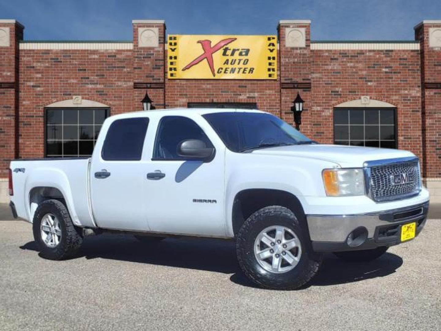 2011 Summit White GMC Sierra 1500 SLE (3GTU2VE25BG) with an 6.2L Vortec 6.2L Flex Fuel V8 403hp 417ft. lbs. Sequential-Port F.I. engine, 6-Speed Shiftable Automatic transmission, located at 1401 N. Hobart, Pampa, TX, 79065, (806) 665-9872, 35.549953, -100.975098 - Photo#0