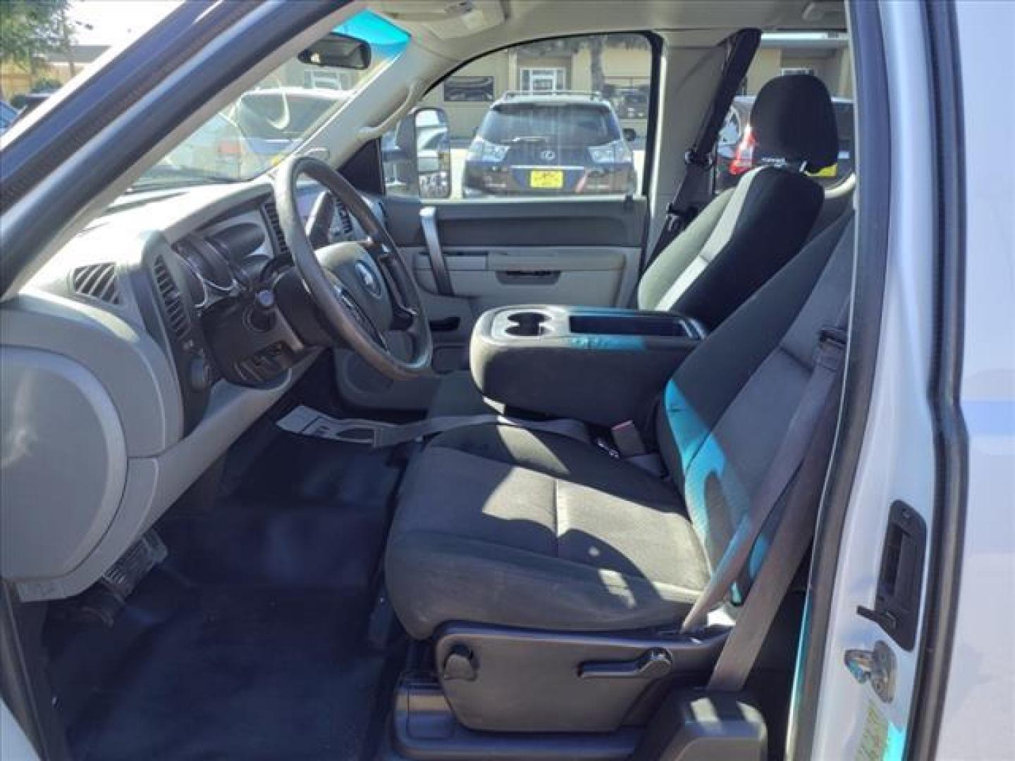 2013 Summit White Chevrolet Silverado 2500HD Work Truck (1GB2CVC85DZ) with an 6.6L Duramax 6.6L Diesel Turbo V8 397hp 765ft. lbs. Common Rail Direct Injection engine, Allison 1000 6-Speed Shiftable Automatic transmission, located at 1401 N. Hobart, Pampa, TX, 79065, (806) 665-9872, 35.549953, -100.975098 - Photo#10