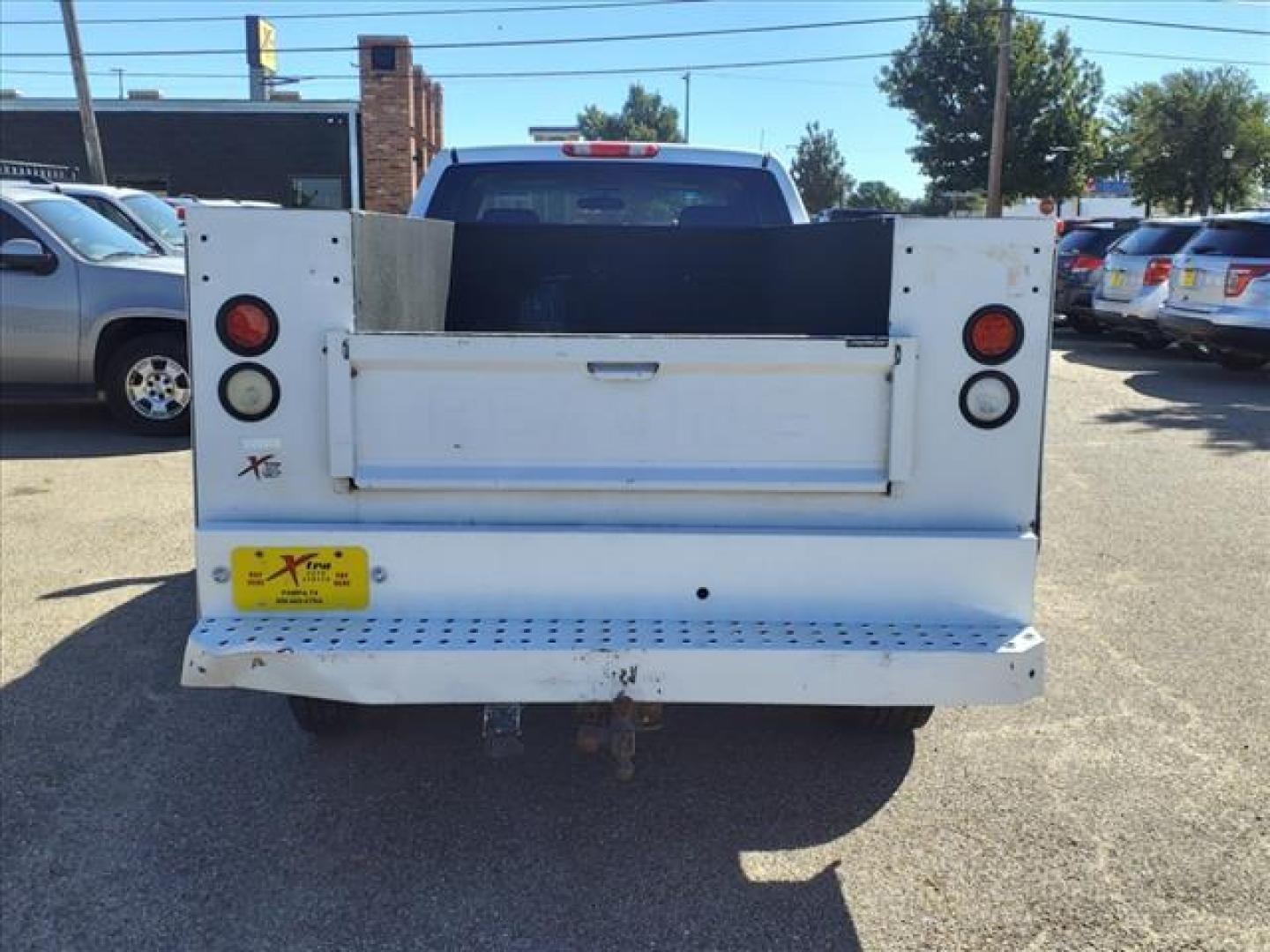 2013 Summit White Chevrolet Silverado 2500HD Work Truck (1GB2CVC85DZ) with an 6.6L Duramax 6.6L Diesel Turbo V8 397hp 765ft. lbs. Common Rail Direct Injection engine, Allison 1000 6-Speed Shiftable Automatic transmission, located at 1401 N. Hobart, Pampa, TX, 79065, (806) 665-9872, 35.549953, -100.975098 - Photo#3