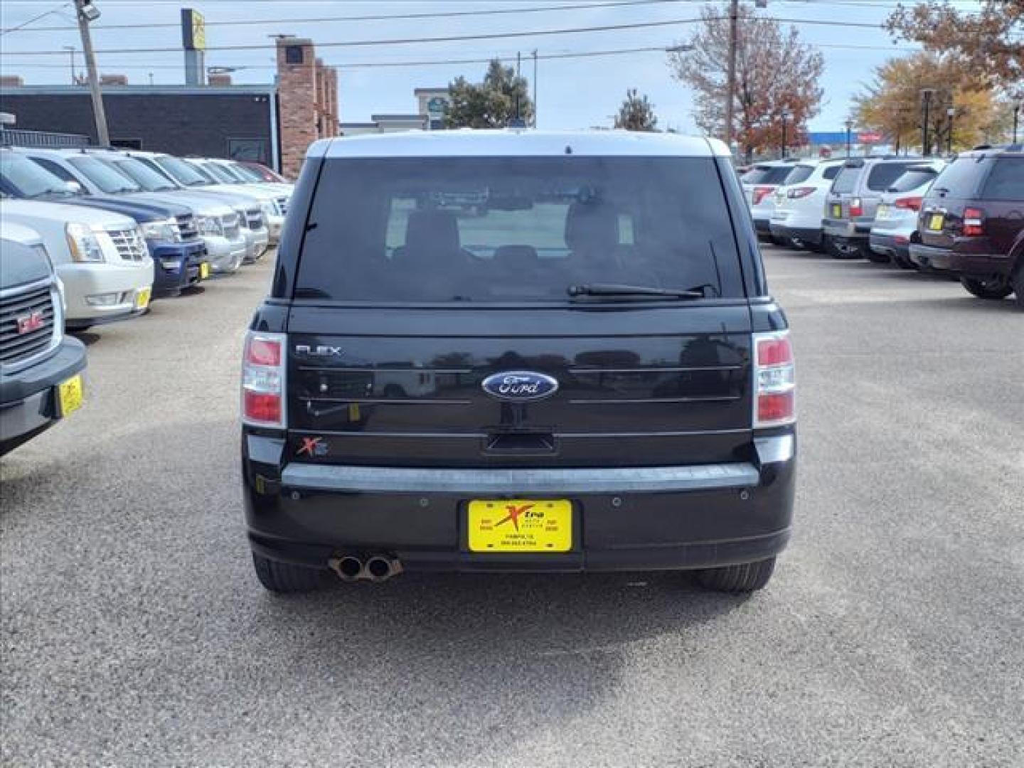 2010 Tuxedo Black Uh Ford Flex SE (2FMGK5BC7AB) with an 3.5L 3.5L V6 262hp 248ft. lbs. Sequential Multiport Fuel Injection engine, 6-Speed Automatic transmission, located at 1401 N. Hobart, Pampa, TX, 79065, (806) 665-9872, 35.549953, -100.975098 - Photo#3