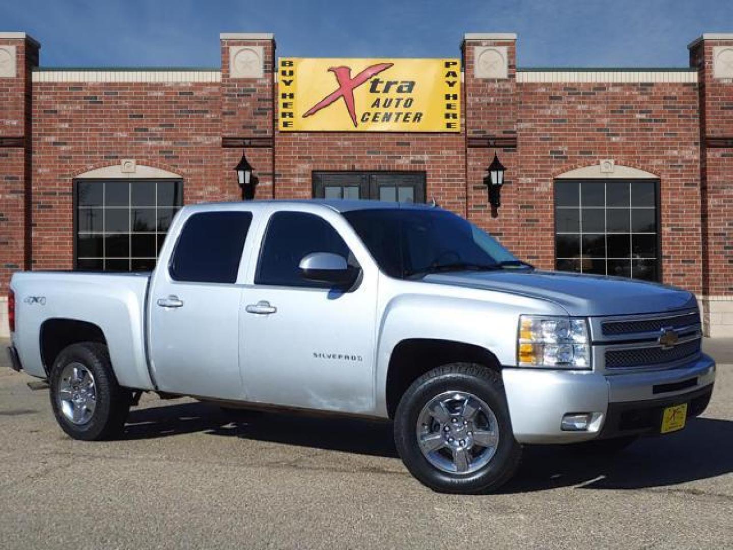 2013 Silver Ice Metallic Chevrolet Silverado 1500 LTZ (3GCPKTE73DG) with an 5.3L Vortec 5.3L Flex Fuel V8 Sequential-Port F.I. engine, 6-Speed Shiftable Automatic transmission, located at 1401 N. Hobart, Pampa, TX, 79065, (806) 665-9872, 35.549953, -100.975098 - Photo#0