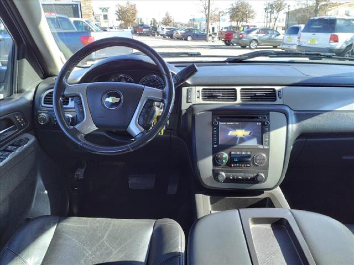 2013 Silver Ice Metallic Chevrolet Silverado 1500 LTZ (3GCPKTE73DG) with an 5.3L Vortec 5.3L Flex Fuel V8 Sequential-Port F.I. engine, 6-Speed Shiftable Automatic transmission, located at 1401 N. Hobart, Pampa, TX, 79065, (806) 665-9872, 35.549953, -100.975098 - Photo#9