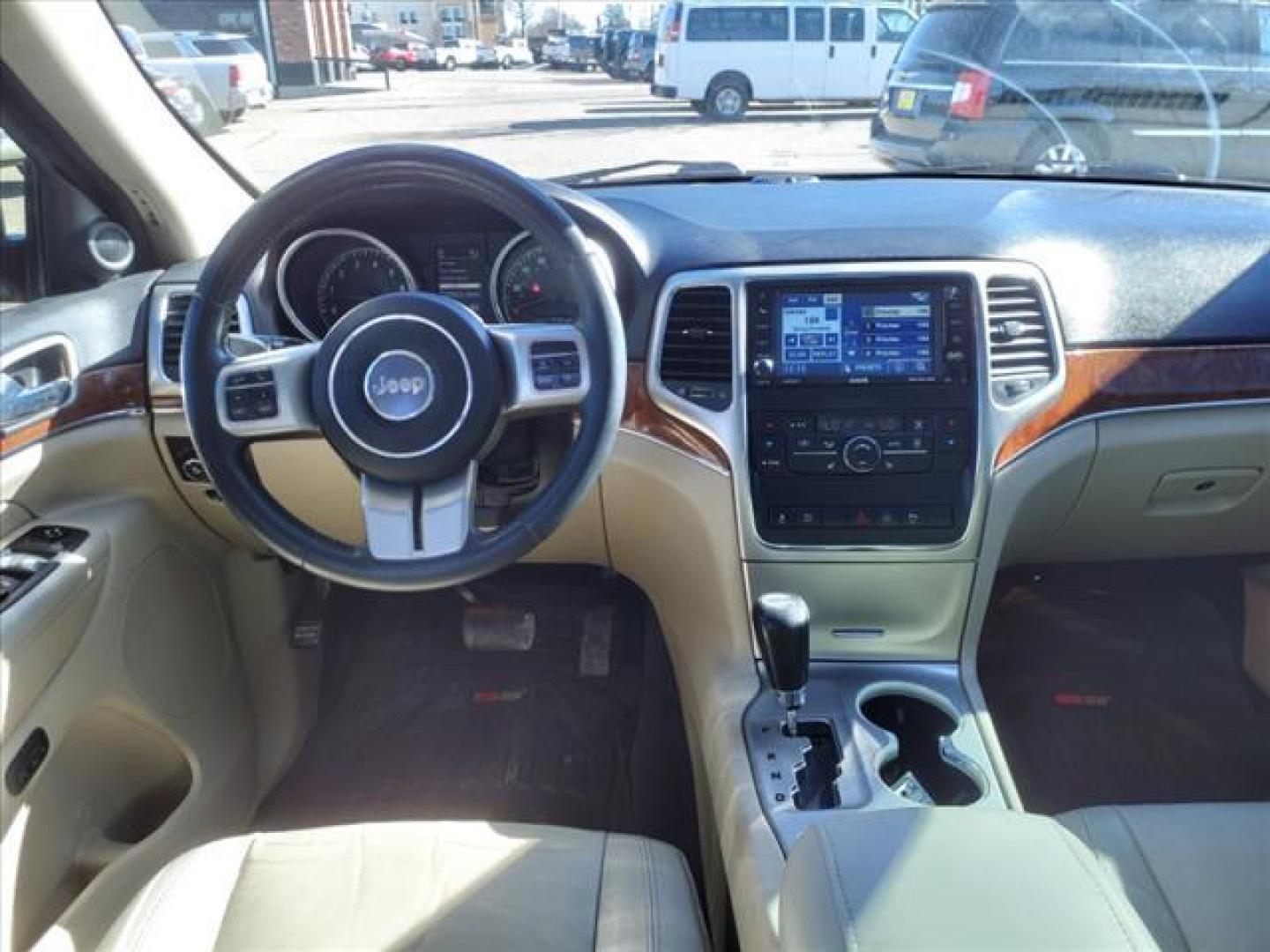 2012 Brilliant Black Crystal Pearl Coat Jeep Grand Cherokee Limited (1C4RJEBT4CC) with an 5.7L HEMI 5.7L V8 360hp 390ft. Sequential Multiport Fuel Injection engine, 6-Speed Automatic transmission, located at 1401 N. Hobart, Pampa, TX, 79065, (806) 665-9872, 35.549953, -100.975098 - Photo#10