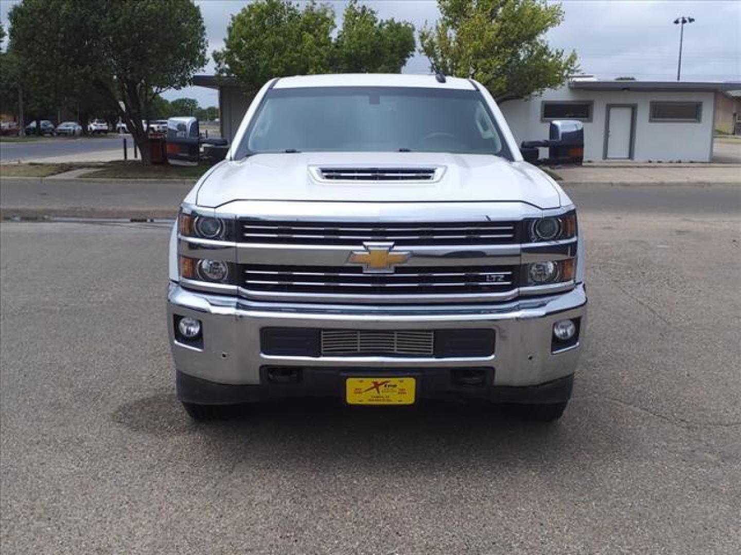 2019 Iridescent Pearl Tricoat Chevrolet Silverado 2500HD LTZ (1GC1KTEYXKF) with an 6.6L Duramax 6.6L Biodiesel Turbo V8 445hp 910ft. lbs. Common Rail Direct Injection engine, Allison 1000 6-Speed Shiftable Automatic transmission, located at 1401 N. Hobart, Pampa, TX, 79065, (806) 665-9872, 35.549953, -100.975098 - Photo#1