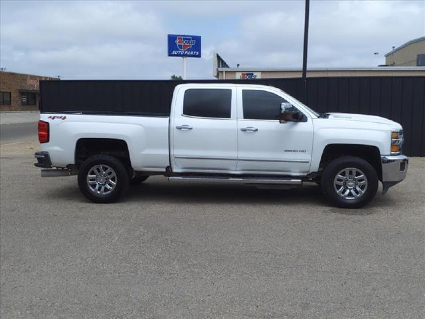 2019 Iridescent Pearl Tricoat Chevrolet Silverado 2500HD LTZ (1GC1KTEYXKF) with an 6.6L Duramax 6.6L Biodiesel Turbo V8 445hp 910ft. lbs. Common Rail Direct Injection engine, Allison 1000 6-Speed Shiftable Automatic transmission, located at 1401 N. Hobart, Pampa, TX, 79065, (806) 665-9872, 35.549953, -100.975098 - Photo#2