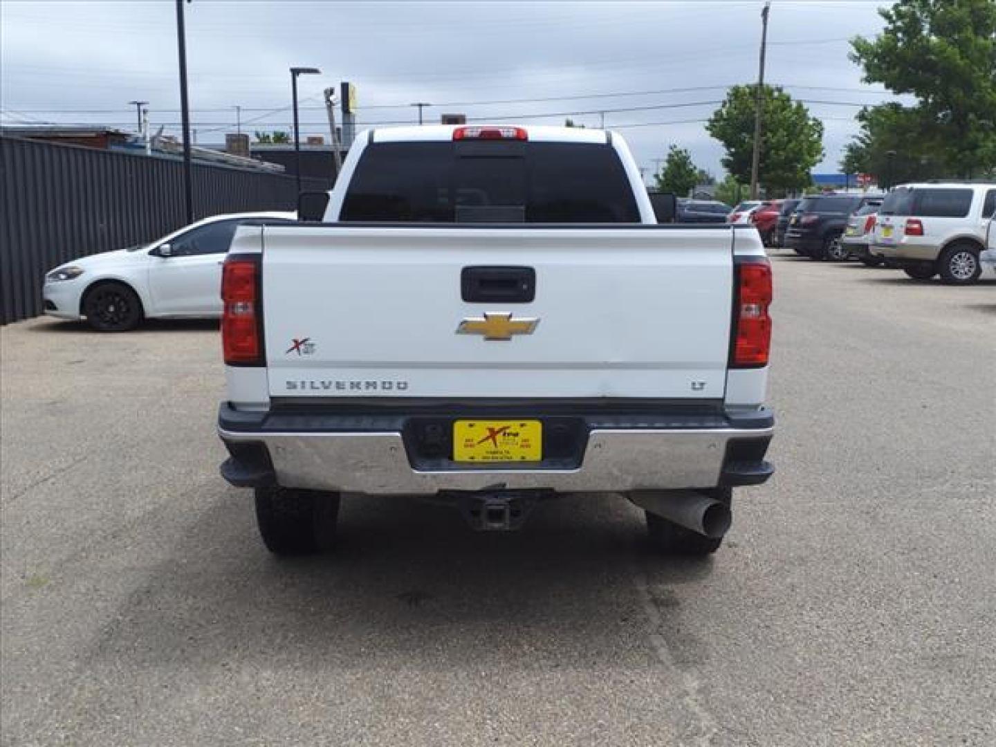 2019 Iridescent Pearl Tricoat Chevrolet Silverado 2500HD LTZ (1GC1KTEYXKF) with an 6.6L Duramax 6.6L Biodiesel Turbo V8 445hp 910ft. lbs. Common Rail Direct Injection engine, Allison 1000 6-Speed Shiftable Automatic transmission, located at 1401 N. Hobart, Pampa, TX, 79065, (806) 665-9872, 35.549953, -100.975098 - Photo#3