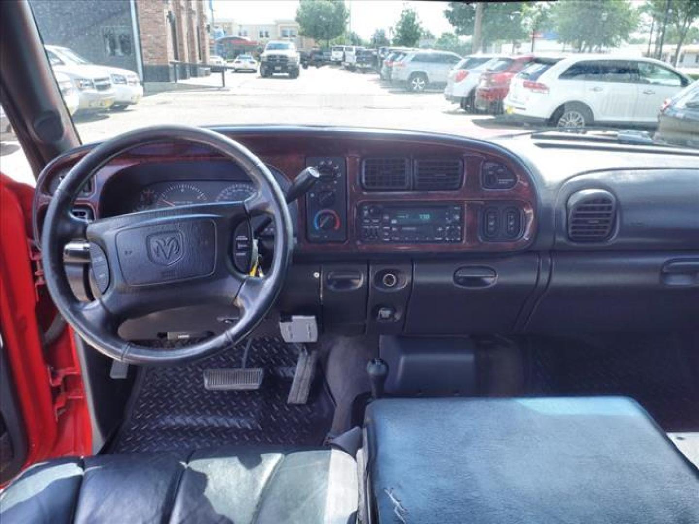 2001 Red Dodge Ram 2500 SLT (1B7KF23671J) with an 5.9L Cummins 5.9L Diesel Turbo I6 235hp 460ft. lbs. Direct Injection engine, 4-Speed Automatic transmission, located at 1401 N. Hobart, Pampa, TX, 79065, (806) 665-9872, 35.549953, -100.975098 - Photo#9