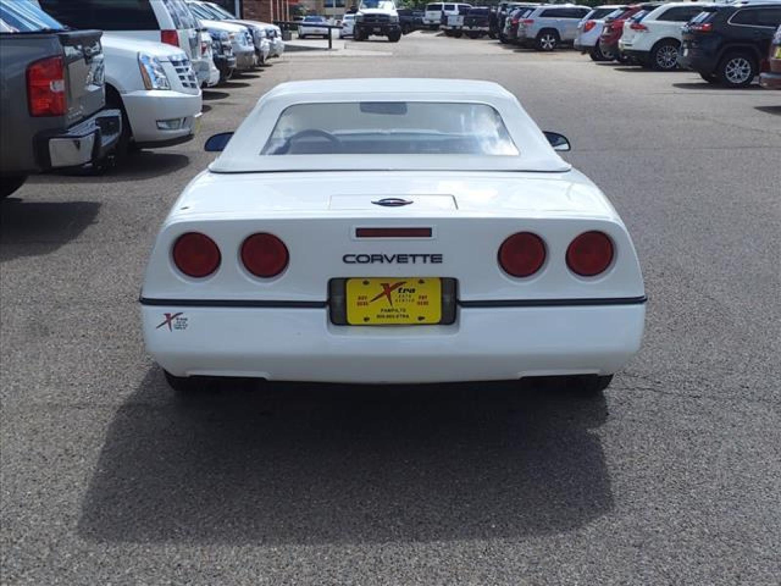 1988 White Chevrolet Corvette Base (1G1YY3186J5) with an 5.7L 5.7L V8 245hp 345ft. lbs. Fuel Injected engine, Automatic transmission, located at 1401 N. Hobart, Pampa, TX, 79065, (806) 665-9872, 35.549953, -100.975098 - Photo #3