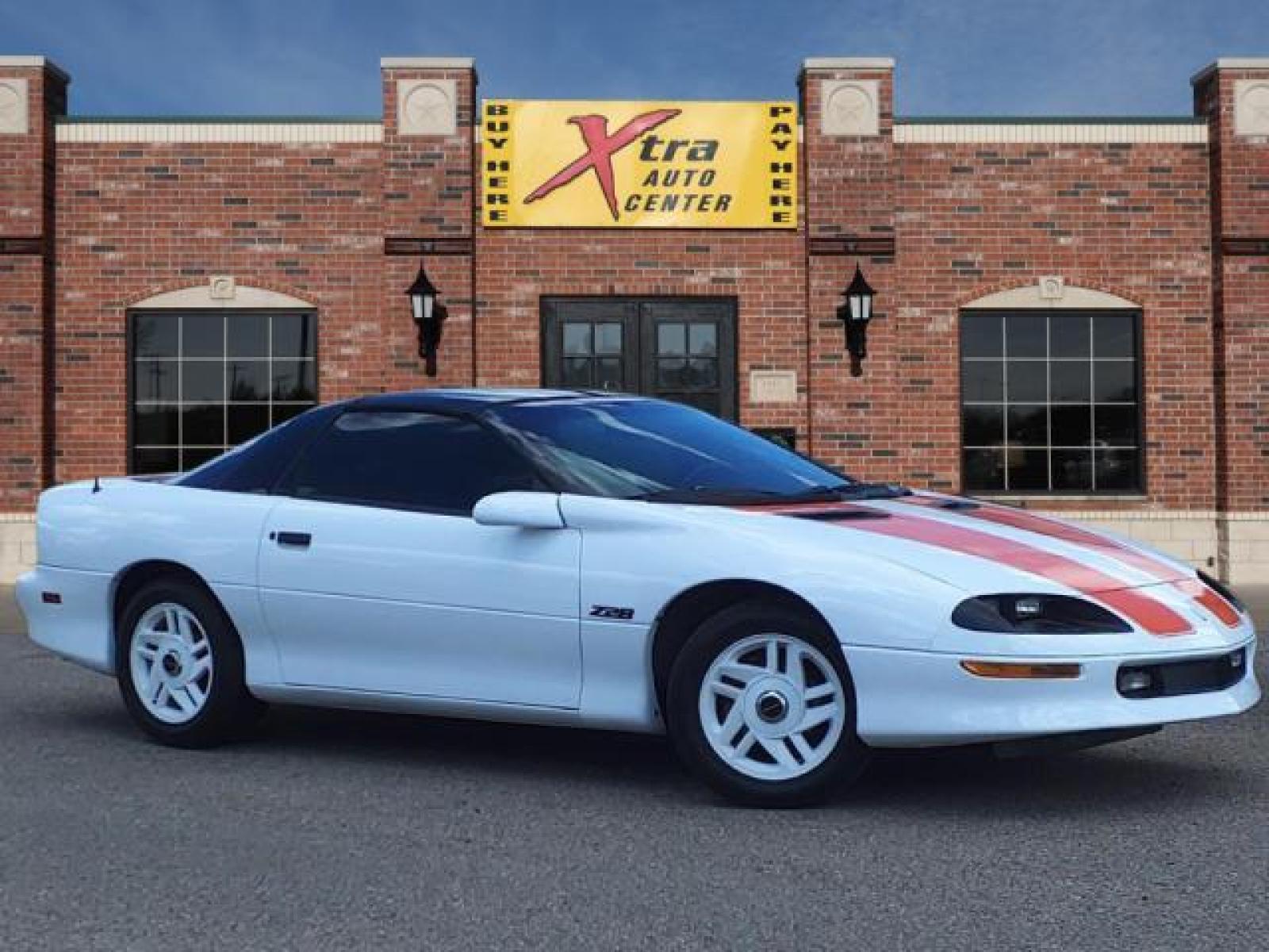 1994 Arctic White Chevrolet Camaro Z28 (2G1FP22P1R2) with an 5.7L 5L NA V8 overhead valves (OHV) 16V Fuel Injected engine, Automatic transmission, located at 1401 N. Hobart, Pampa, TX, 79065, (806) 665-9872, 35.549953, -100.975098 - Photo #0