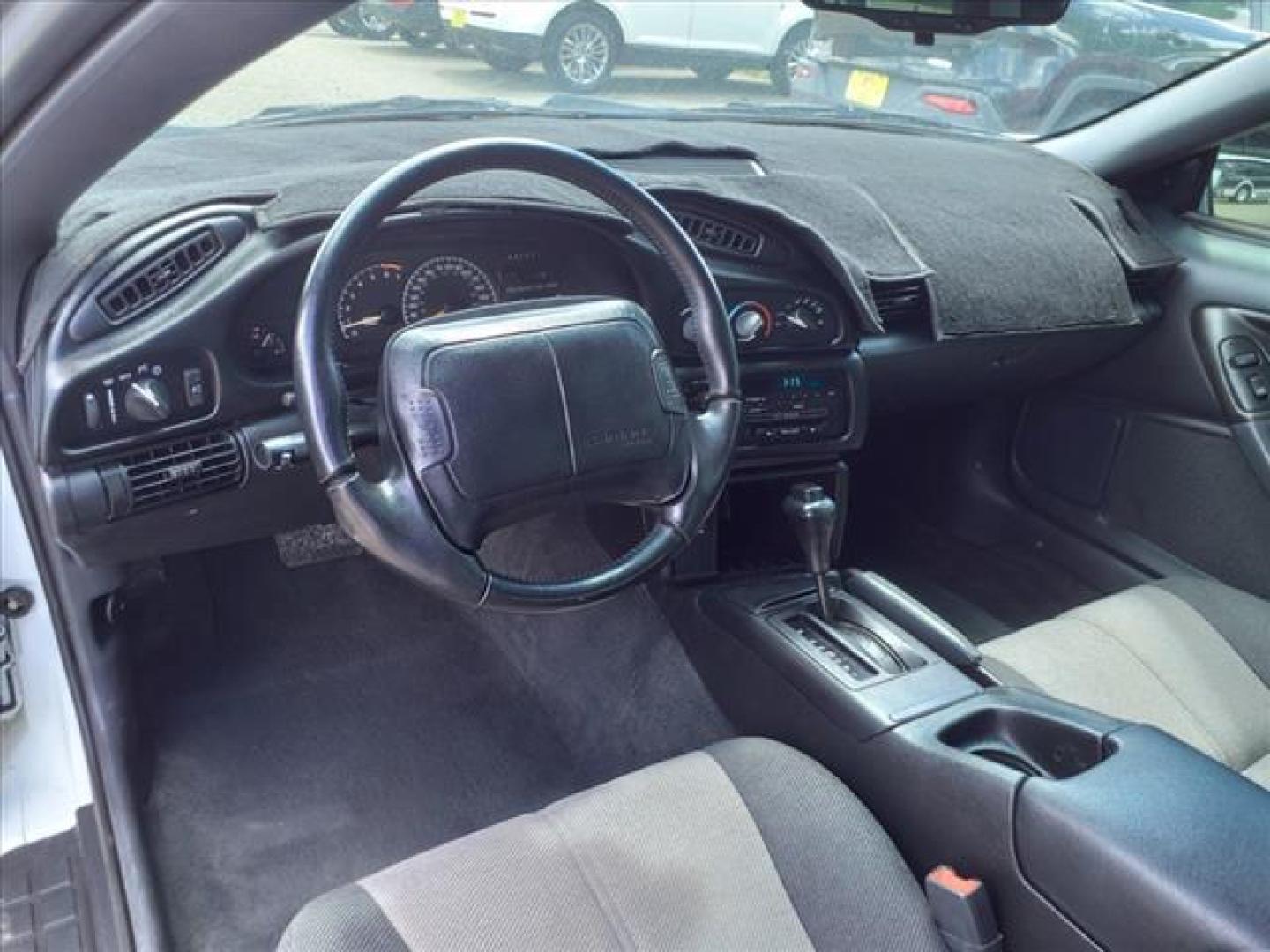 1994 Arctic White Chevrolet Camaro Z28 (2G1FP22P1R2) with an 5.7L 5L NA V8 overhead valves (OHV) 16V Fuel Injected engine, Automatic transmission, located at 1401 N. Hobart, Pampa, TX, 79065, (806) 665-9872, 35.549953, -100.975098 - Photo#10