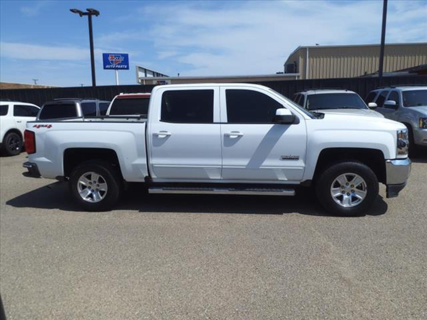 2018 Summit White Chevrolet Silverado 1500 LT (3GCUKREC7JG) with an 5.3L EcoTec3 5.3L V8 355hp 383ft. lbs. Direct Injection engine, 6-Speed Shiftable Automatic w/Overdrive transmission, located at 1401 N. Hobart, Pampa, TX, 79065, (806) 665-9872, 35.549953, -100.975098 - Photo#2