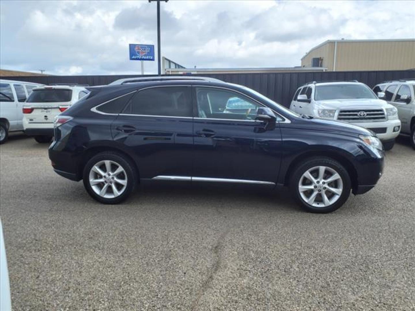 2010 Black Sapphire Pearl Lexus RX 350 Base (2T2ZK1BAXAC) with an 3.5L 3.5L V6 275hp 257ft. lbs. Sequential Multiport Fuel Injection engine, 6-Speed Shiftable Automatic transmission, located at 1401 N. Hobart, Pampa, TX, 79065, (806) 665-9872, 35.549953, -100.975098 - Photo#2