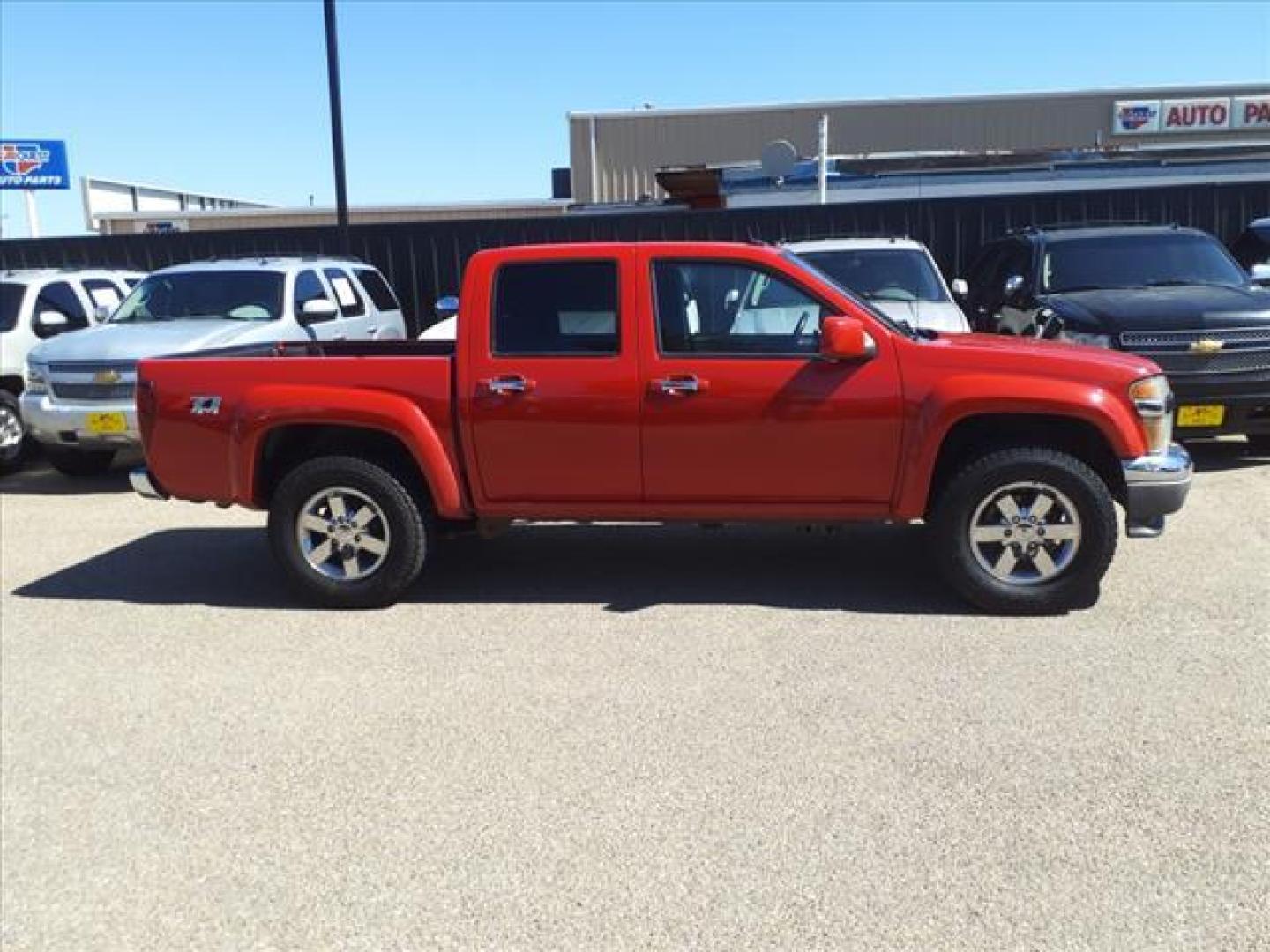 2012 Victory Red Chevrolet Colorado LT (1GCHTDFE7C8) with an 3.7L 3.7L I5 242hp 242ft. lbs. Sequential Multiport Fuel Injection engine, 4-Speed Automatic transmission, located at 1401 N. Hobart, Pampa, TX, 79065, (806) 665-9872, 35.549953, -100.975098 - Photo#2