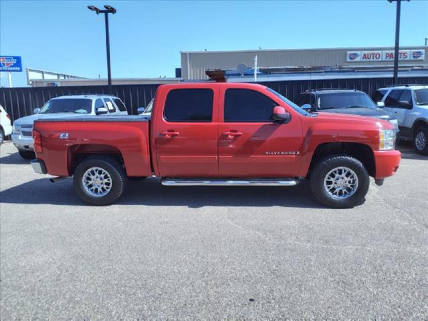 2008 Victory Red Chevrolet Silverado 1500 LTZ (2GCEK13J381) with an 5.3L Vortec Iron Block 5.3L V8 315hp 338ft. lbs. Fuel Injected engine, 4-Speed Automatic transmission, located at 1401 N. Hobart, Pampa, TX, 79065, (806) 665-9872, 35.549953, -100.975098 - Photo#2