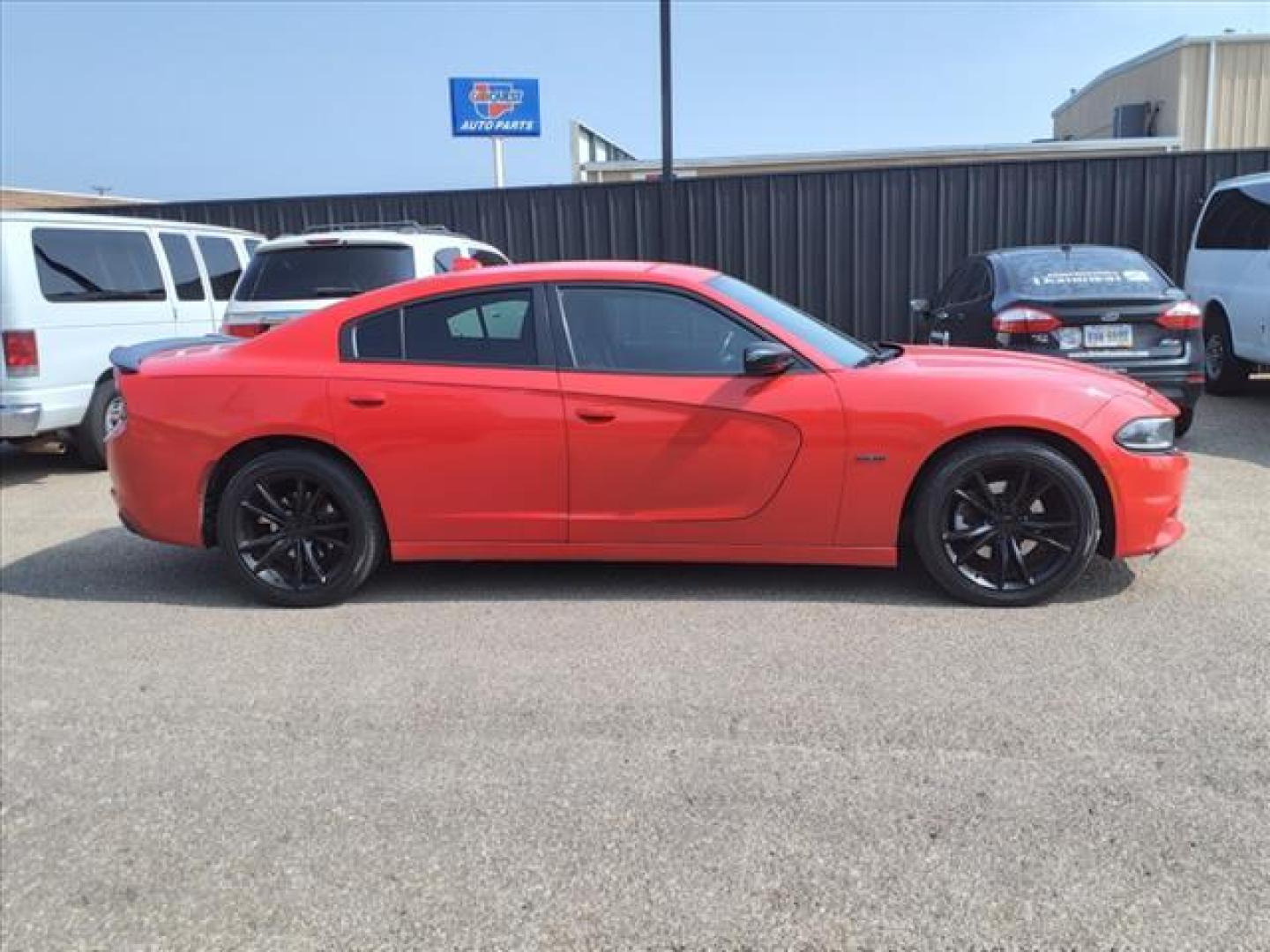 2016 Torred Clear Coat Dodge Charger R/T (2C3CDXCT5GH) with an 5.7L HEMI 5.7L V8 370hp 395ft. lbs. Sequential Multiport Fuel Injection engine, 8-Speed Shiftable Automatic transmission, located at 1401 N. Hobart, Pampa, TX, 79065, (806) 665-9872, 35.549953, -100.975098 - Photo#2