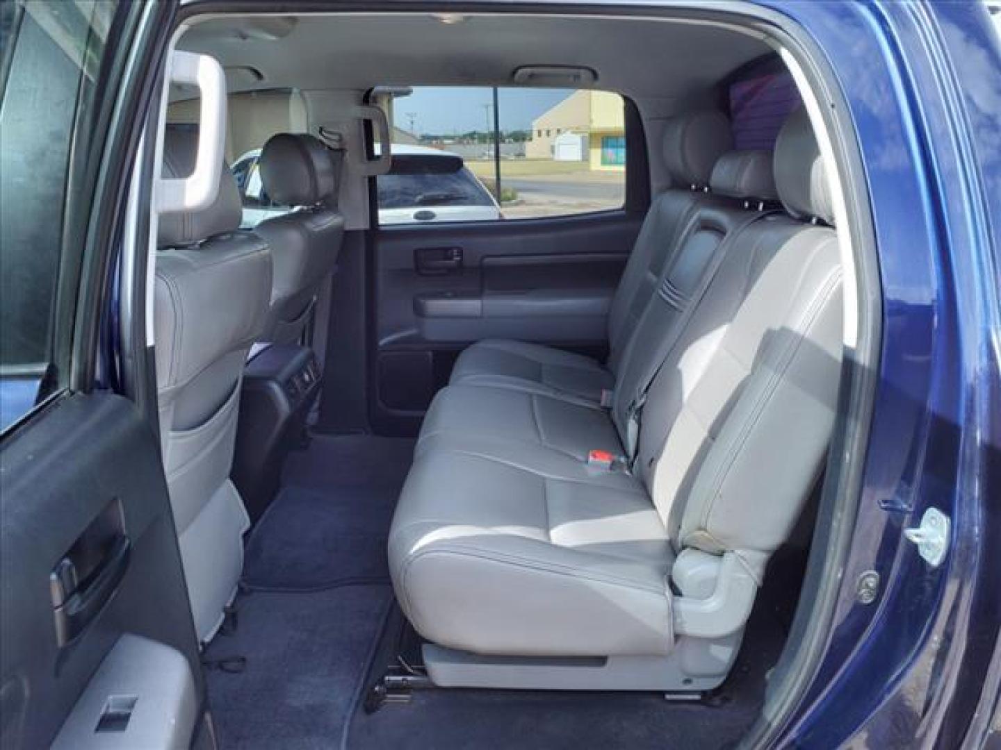 2013 Nautical Blue Metallic Toyota Tundra Grade (5TFEY5F16DX) with an 5.7L 5.7L V8 381hp 401ft. lbs. Sequential Electronic Fuel Injection engine, 6-Speed Shiftable Automatic transmission, located at 1401 N. Hobart, Pampa, TX, 79065, (806) 665-9872, 35.549953, -100.975098 - Photo#12