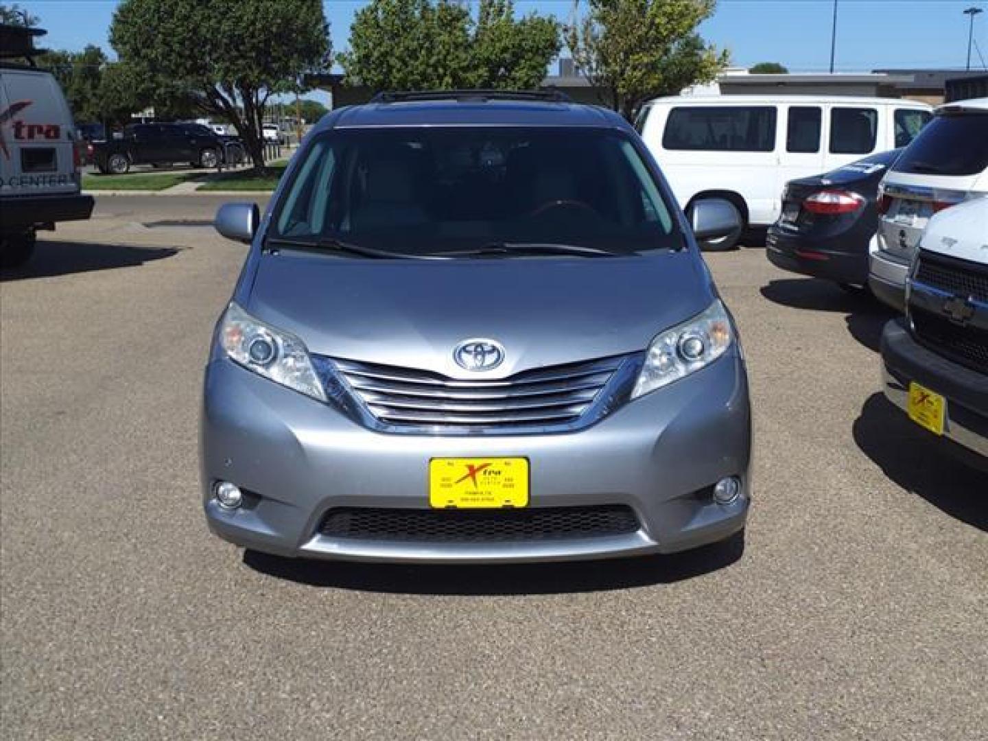 2011 Silver Sky Metallic Toyota Sienna Limited 7-Passenger (5TDYK3DC4BS) with an 3.5L 3.5L V6 266hp 245ft. lbs. Sequential Multiport Fuel Injection engine, 6-Speed Shiftable Automatic transmission, located at 1401 N. Hobart, Pampa, TX, 79065, (806) 665-9872, 35.549953, -100.975098 - Photo#1