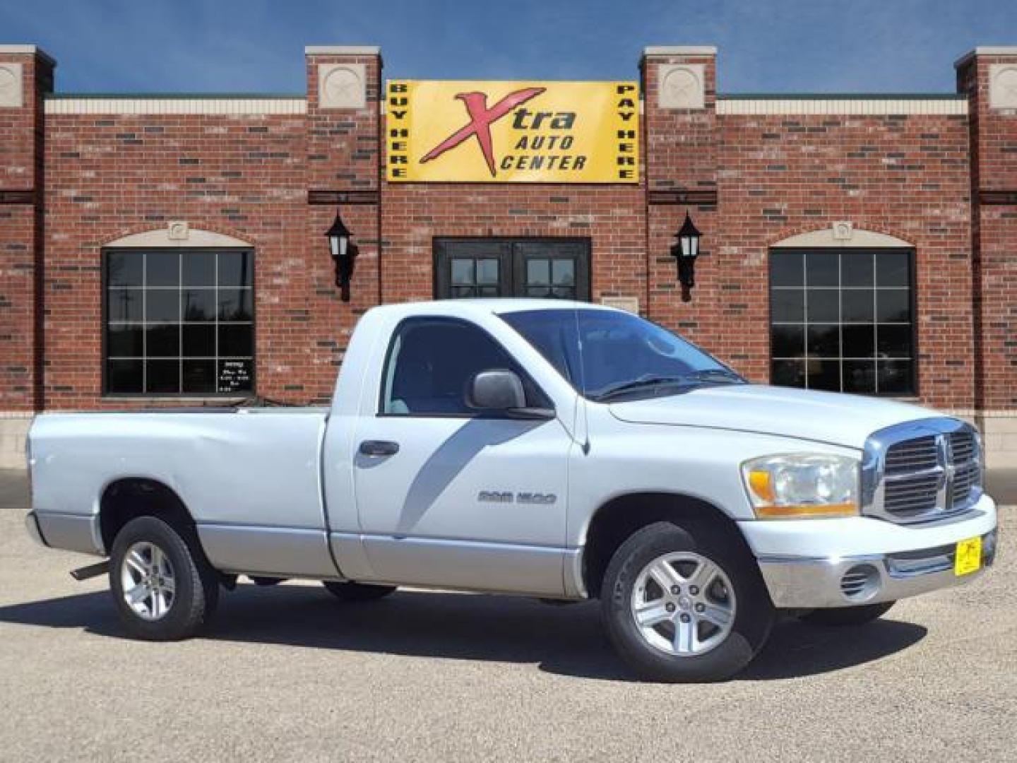 2006 Bright White Clearcoat Dodge Ram 1500 SLT (1D7HA16N26J) with an 4.7L 4.7L V8 235hp 300ft. lbs. Fuel Injected engine, 5-Speed Automatic transmission, located at 1401 N. Hobart, Pampa, TX, 79065, (806) 665-9872, 35.549953, -100.975098 - Photo#0