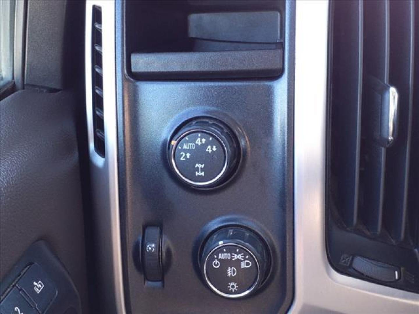 2014 Sonoma Red Metallic GMC Sierra 1500 SLT (3GTU2VEJ0EG) with an 6.2L EcoTec3 6.2L V8 420hp 460ft. lbs. Direct Injection engine, 6-Speed Shiftable Automatic w/Overdrive transmission, located at 1401 N. Hobart, Pampa, TX, 79065, (806) 665-9872, 35.549953, -100.975098 - Photo#12