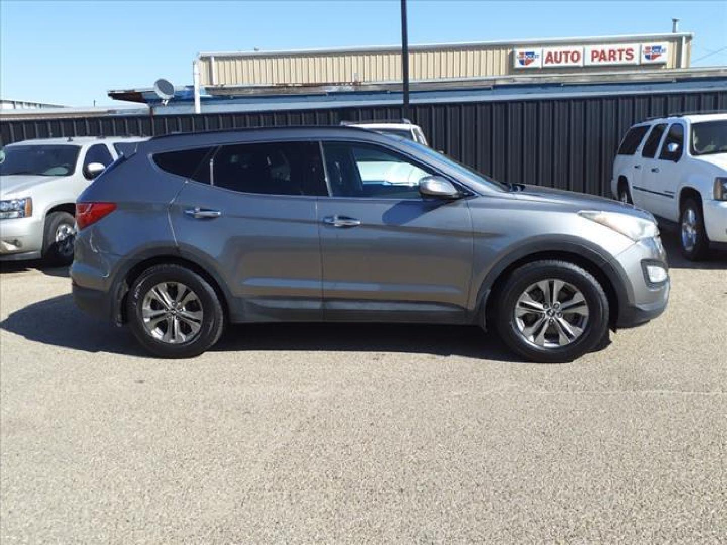 2014 Mineral Gray Hyundai SANTA FE Sport 2.4L (5XYZU3LB7EG) with an 2.4L 2.4L I4 190hp 181ft. lbs. Direct Injection engine, 6-Speed Shiftable Automatic transmission, located at 1401 N. Hobart, Pampa, TX, 79065, (806) 665-9872, 35.549953, -100.975098 - Photo#2