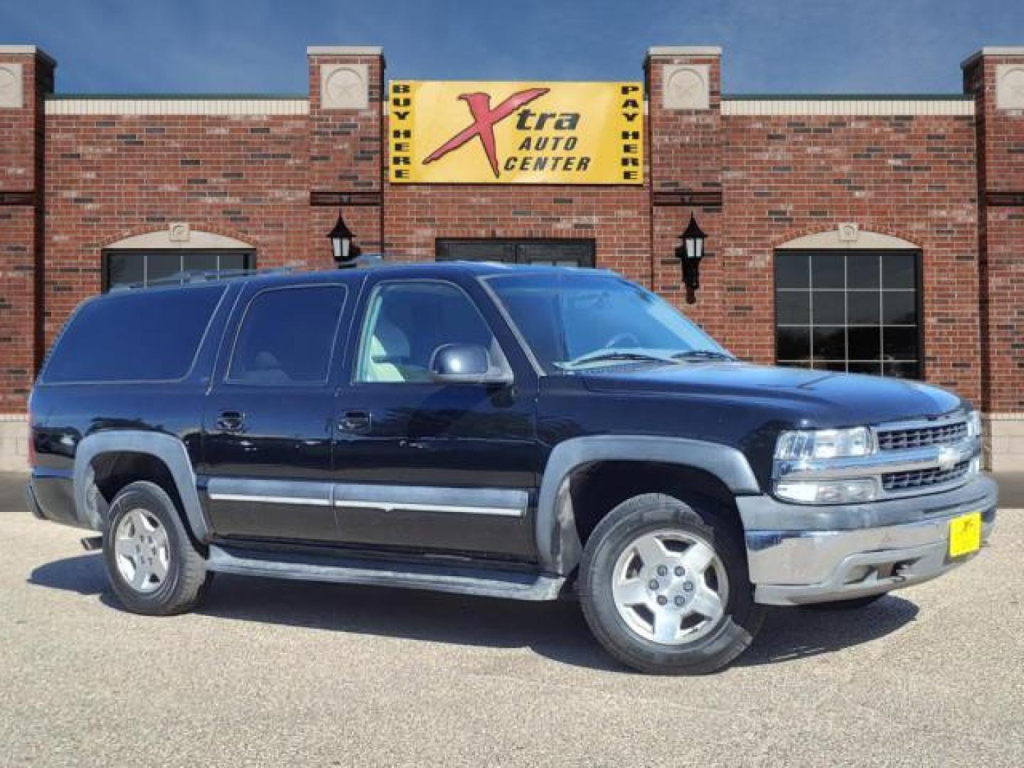 2002 Onyx Black Chevrolet Suburban 1500 LT (3GNEC16Z12G) with an 5.3L 5.3L Flex Fuel V8 285hp 325ft. lbs. Fuel Injected engine, 4-Speed Automatic transmission, located at 1401 N. Hobart, Pampa, TX, 79065, (806) 665-9872, 35.549953, -100.975098 - Photo#0