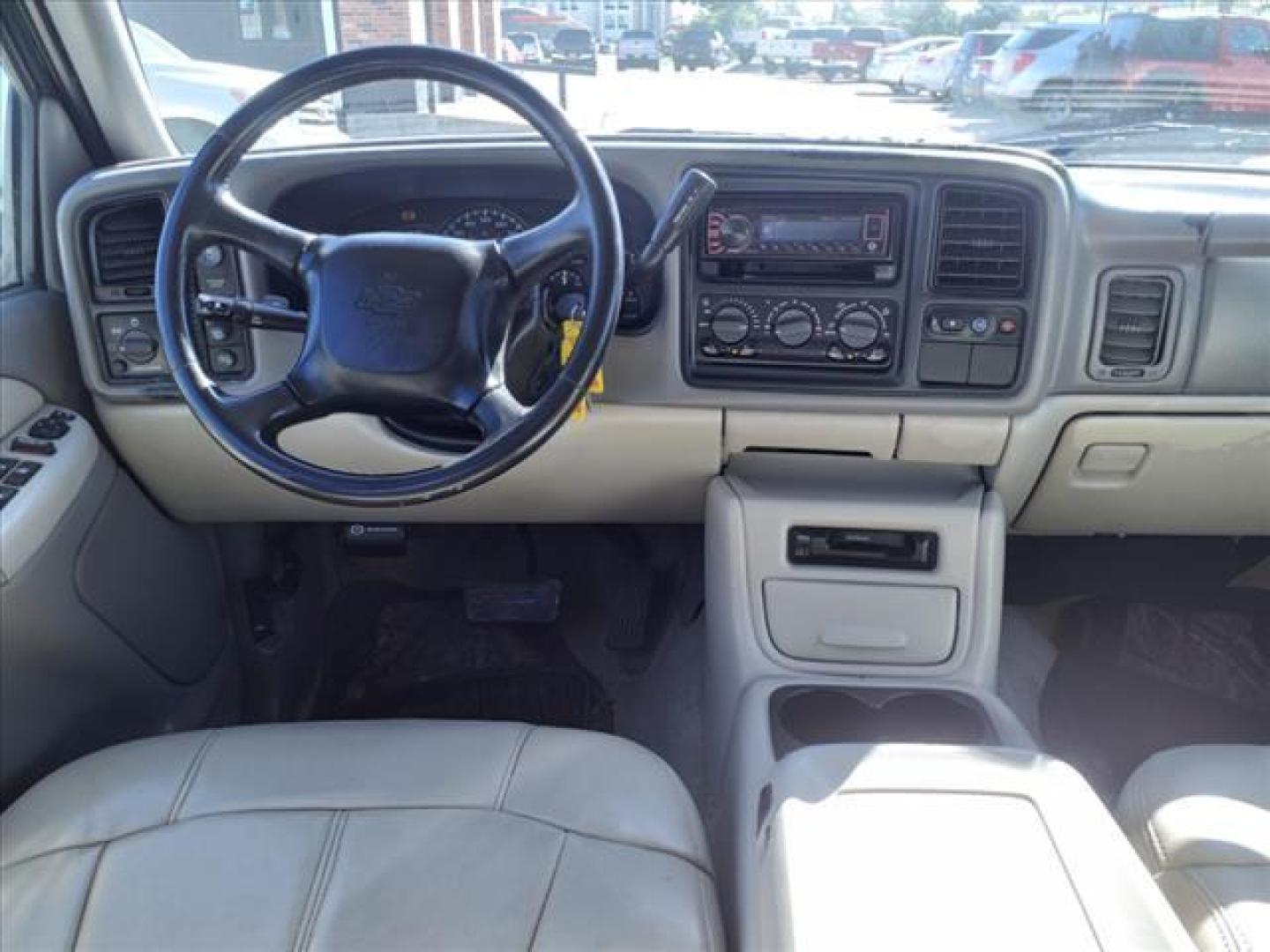 2002 Onyx Black Chevrolet Suburban 1500 LT (3GNEC16Z12G) with an 5.3L 5.3L Flex Fuel V8 285hp 325ft. lbs. Fuel Injected engine, 4-Speed Automatic transmission, located at 1401 N. Hobart, Pampa, TX, 79065, (806) 665-9872, 35.549953, -100.975098 - Photo#9