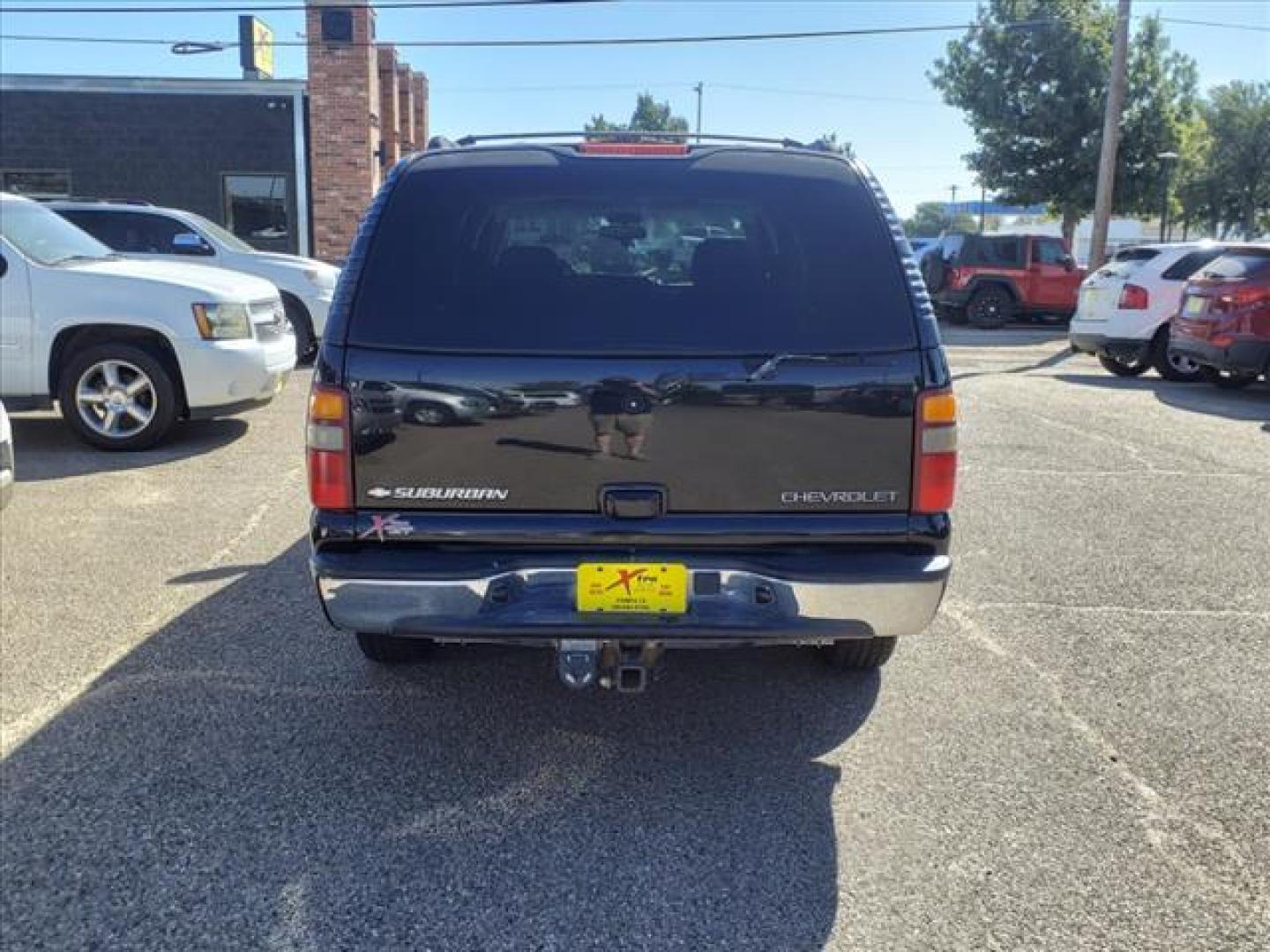 2002 Onyx Black Chevrolet Suburban 1500 LT (3GNEC16Z12G) with an 5.3L 5.3L Flex Fuel V8 285hp 325ft. lbs. Fuel Injected engine, 4-Speed Automatic transmission, located at 1401 N. Hobart, Pampa, TX, 79065, (806) 665-9872, 35.549953, -100.975098 - Photo#3