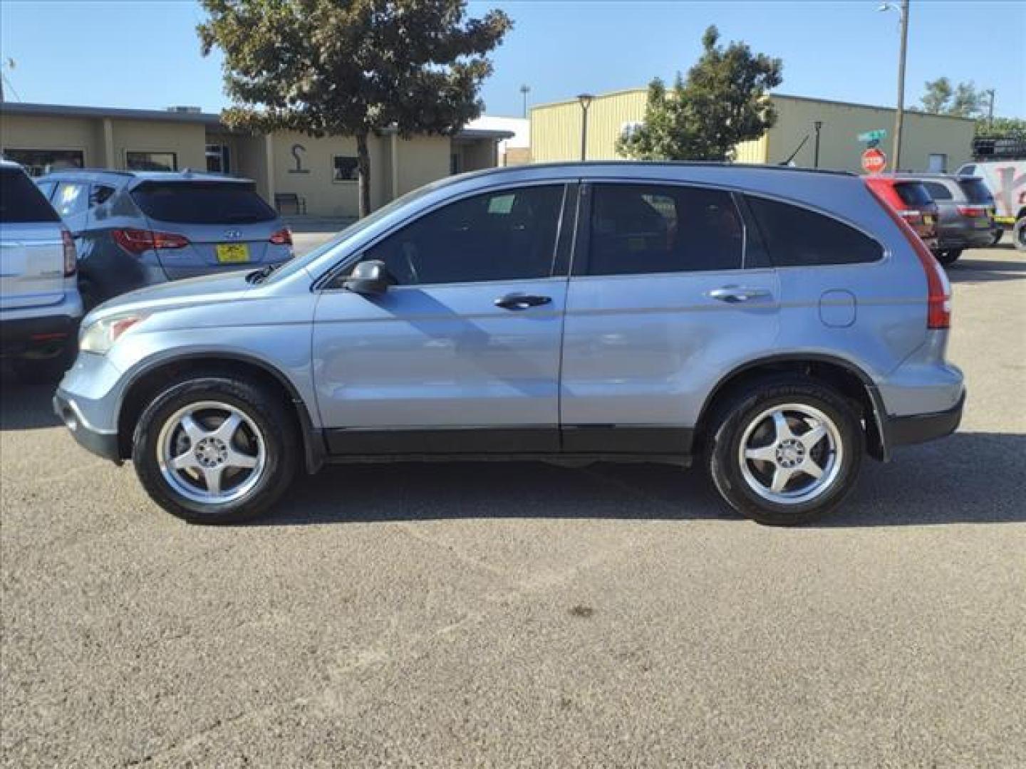 2009 Glacier Blue Metallic Honda CR-V EX (3CZRE38509G) with an 2.4L 2.4L I4 166hp 161ft. lbs. Sequential Multiport Fuel Injection engine, 5-Speed Automatic transmission, located at 1401 N. Hobart, Pampa, TX, 79065, (806) 665-9872, 35.549953, -100.975098 - Photo#4