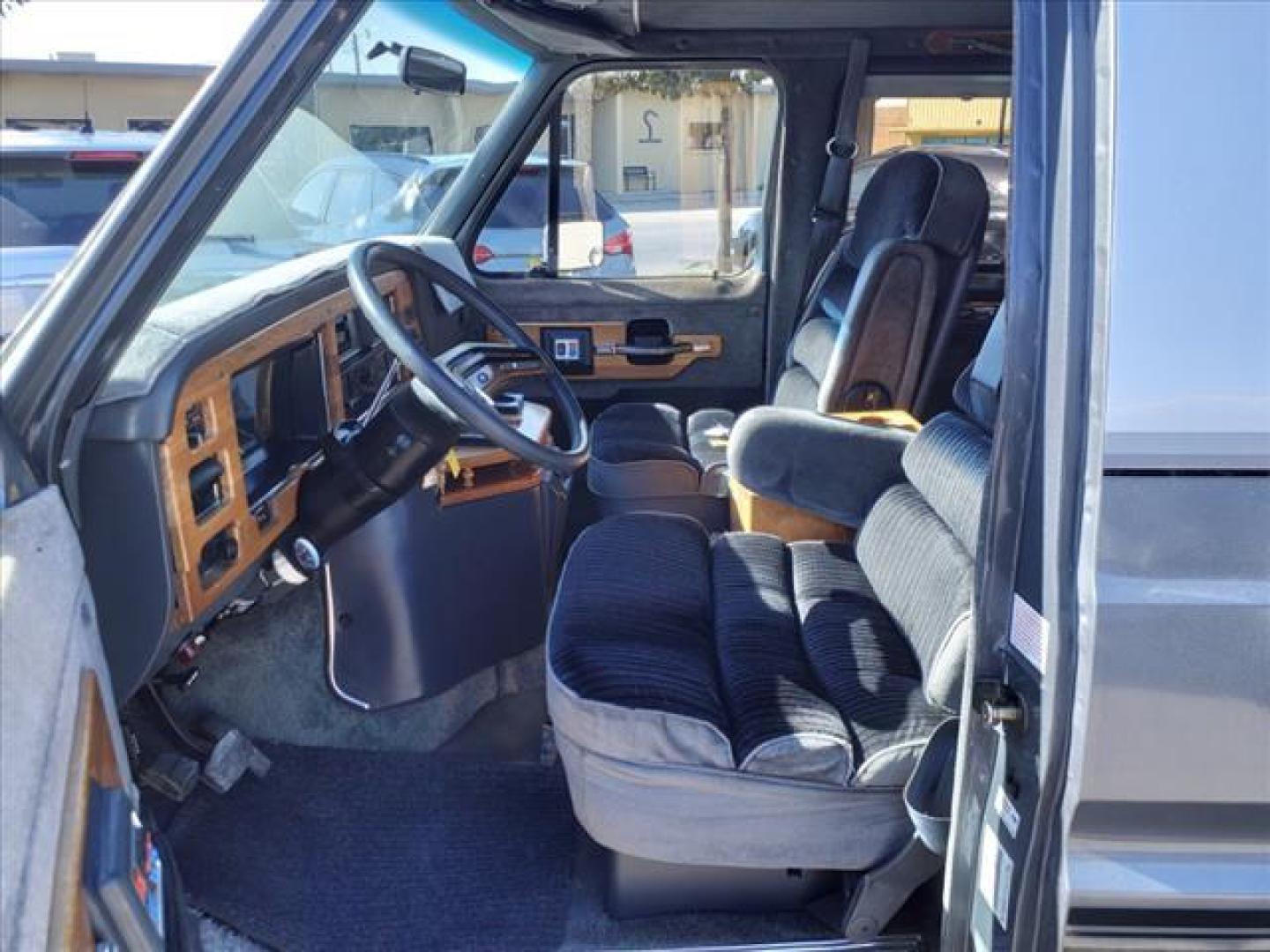 1990 Gray Ford E-150 Bivouac (1FDEE14H6LH) with an 8 Cylinder Fuel Injected engine, Automatic transmission, located at 1401 N. Hobart, Pampa, TX, 79065, (806) 665-9872, 35.549953, -100.975098 - Photo#13