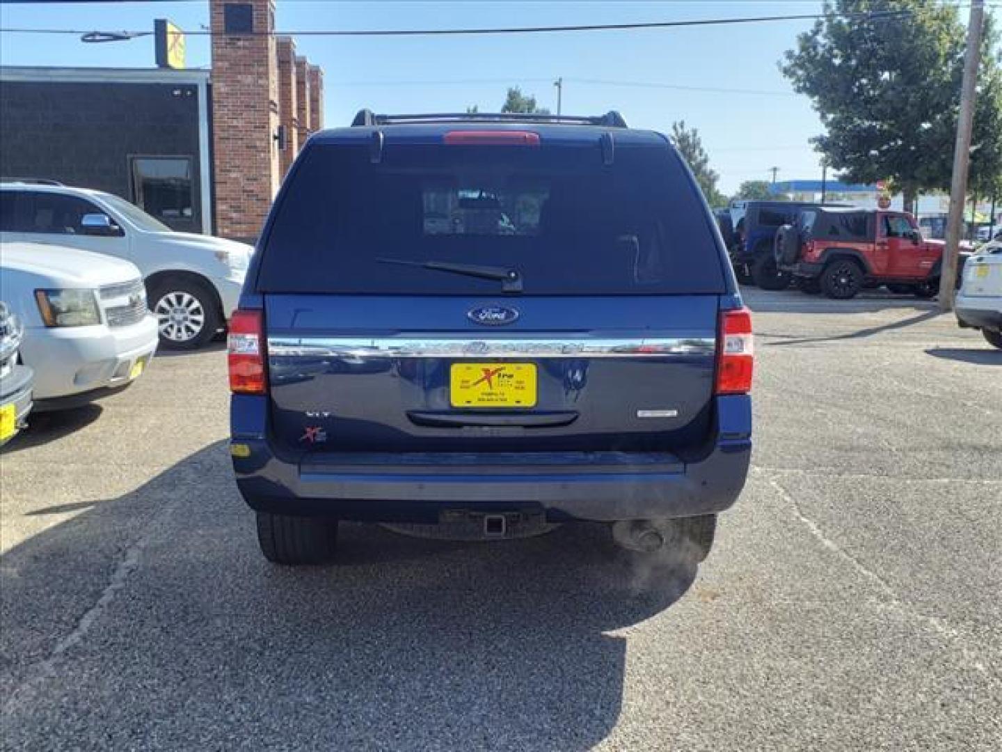 2017 Blue Jeans Ford Expedition XLT (1FMJU1HT4HE) with an 3.5L EcoBoost 3.5L Twin Turbo V6 365hp 420ft. lbs. Direct Injection engine, 6-Speed Shiftable Automatic transmission, located at 1401 N. Hobart, Pampa, TX, 79065, (806) 665-9872, 35.549953, -100.975098 - Photo#3