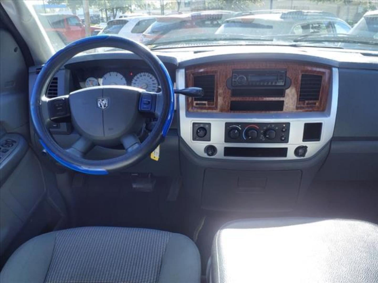 2007 Mineral Gray Metallic Clearcoat Dodge Ram 1500 ST (1D7HU18217J) with an 5.7L HEMI 5.7L V8 345hp 375ft. lbs. Sequential Multiport Fuel Injection engine, 5-Speed Automatic transmission, located at 1401 N. Hobart, Pampa, TX, 79065, (806) 665-9872, 35.549953, -100.975098 - Photo#10