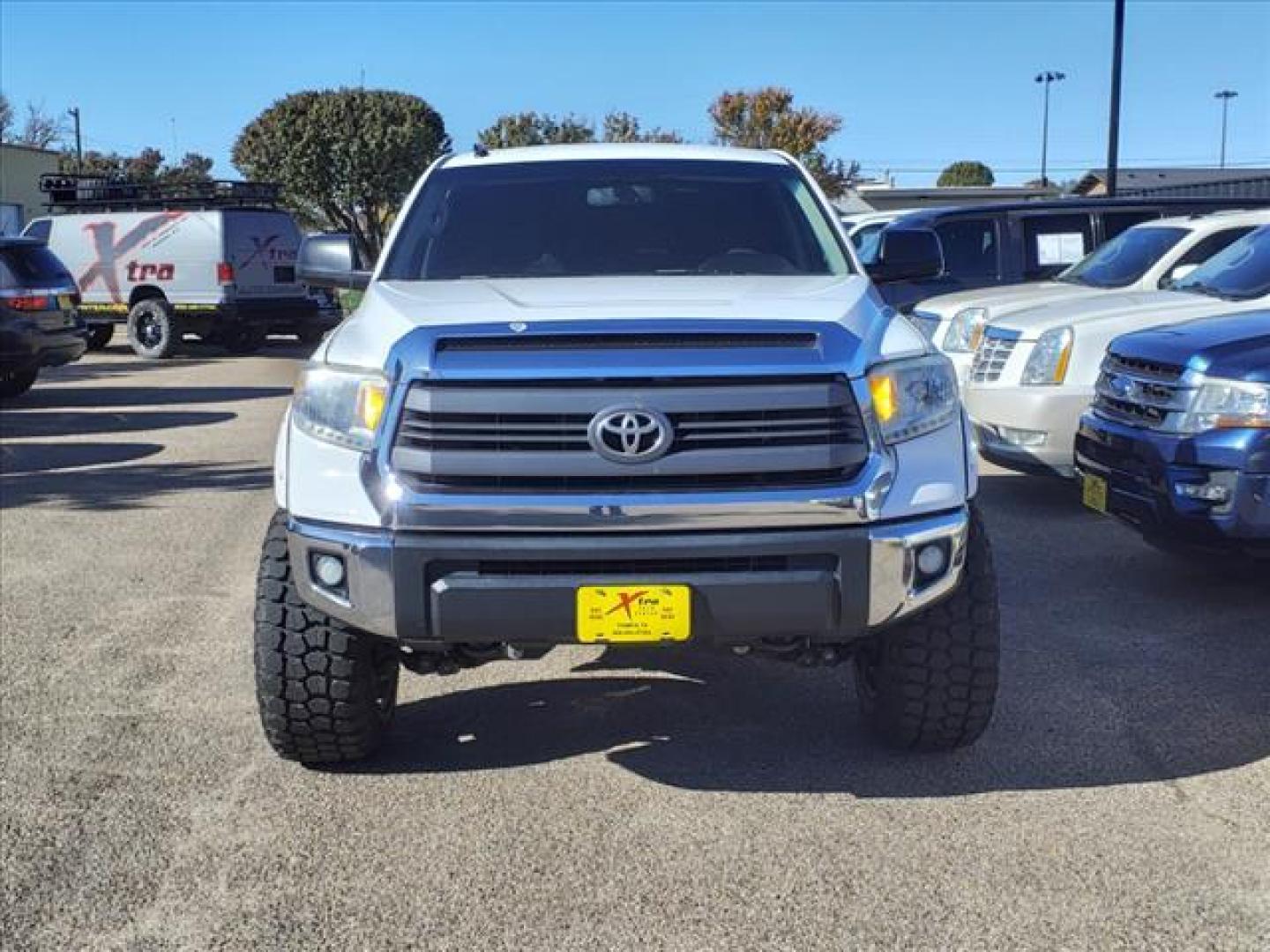 2014 Super White 040 Toyota Tundra SR5 (5TFDW5F15EX) with an 5.7L 5.7L Flex Fuel V8 381hp 401ft. lbs. Sequential Multiport Fuel Injection engine, 6-Speed Shiftable Automatic transmission, located at 1401 N. Hobart, Pampa, TX, 79065, (806) 665-9872, 35.549953, -100.975098 - Photo#1