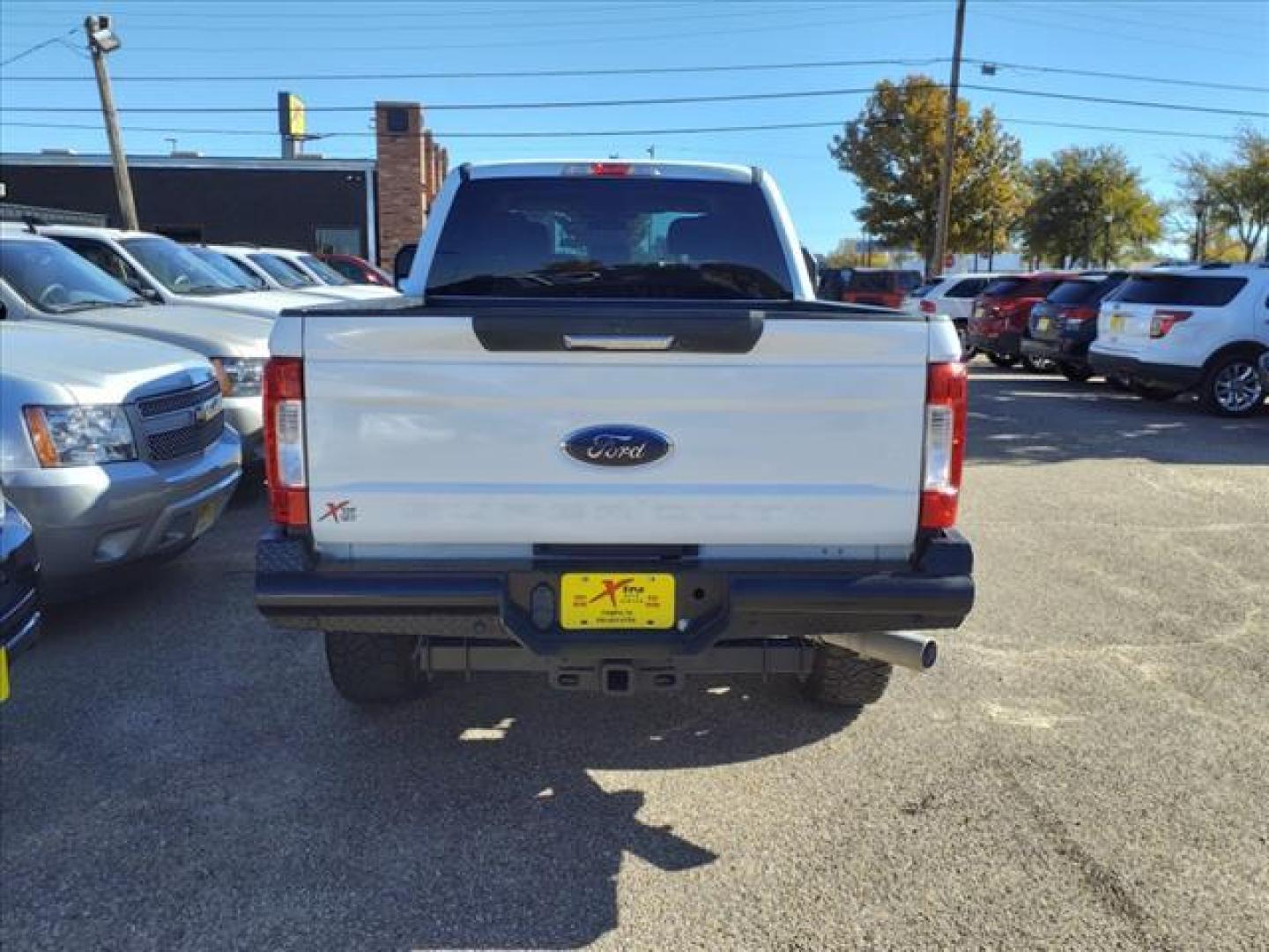 2017 Oxford White Z1 Ford F-250 Super Duty XLT (1FT7W2B6XHE) with an 6.2L 6.2L Flex Fuel V8 385hp 430ft. lbs. Sequential Multiport Fuel Injection engine, 6-Speed Shiftable Automatic transmission, located at 1401 N. Hobart, Pampa, TX, 79065, (806) 665-9872, 35.549953, -100.975098 - Photo#3