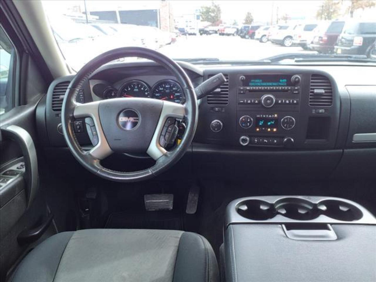 2011 Pure Silver Metallic Ggz GMC Sierra 1500 SLE (3GTP2VE35BG) with an 5.3L Vortec 5.3L Flex Fuel V8 315hp 335ft. lbs. Sequential-Port F.I. engine, 6-Speed Shiftable Automatic transmission, located at 1401 N. Hobart, Pampa, TX, 79065, (806) 665-9872, 35.549953, -100.975098 - Photo#12