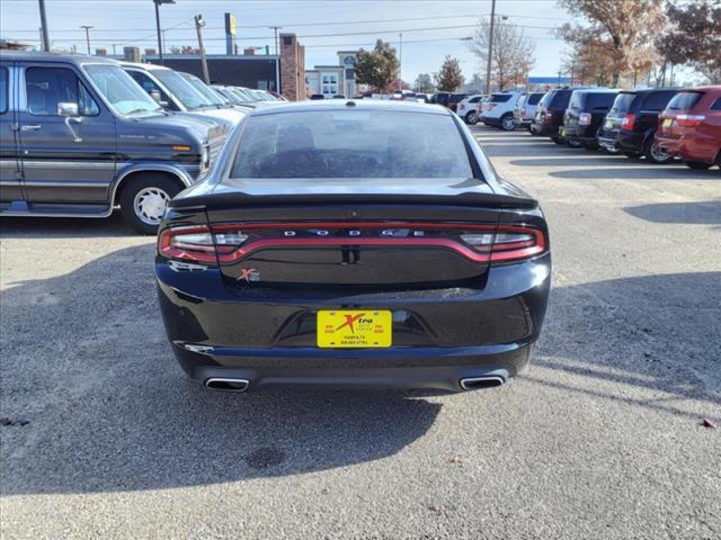 2018 Pitch Black Clear Coat Px8 Dodge Charger SXT (2C3CDXBG8JH) with an 3.6L Pentastar 3.6L V6 292hp 260ft. lbs. Sequential Multiport Fuel Injection engine, 8-Speed Shiftable Automatic transmission, located at 1401 N. Hobart, Pampa, TX, 79065, (806) 665-9872, 35.549953, -100.975098 - Photo#3