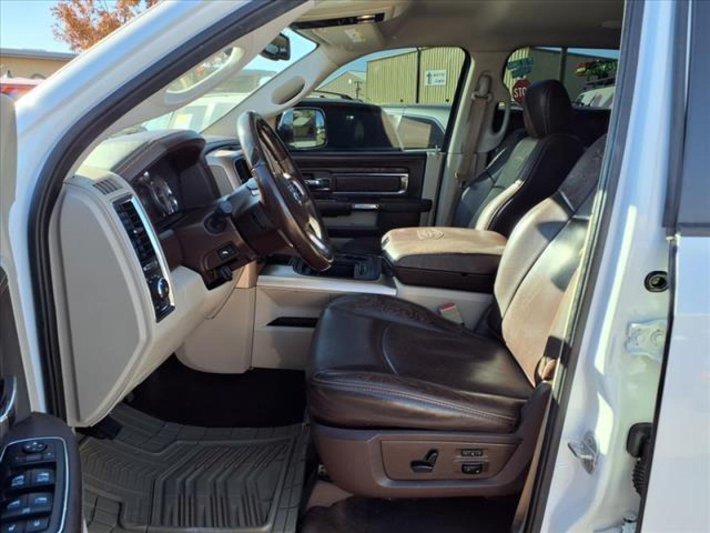 2016 Bright White Clear Coat/White Gold Clear Coat Pw7/ RAM 1500 Laramie Longhorn (1C6RR7PTXGS) with an 5.7L HEMI 5.7L V8 395hp 410ft. lbs. Sequential Multiport Fuel Injection engine, 8-Speed Shiftable Automatic transmission, located at 1401 N. Hobart, Pampa, TX, 79065, (806) 665-9872, 35.549953, -100.975098 - Photo#12