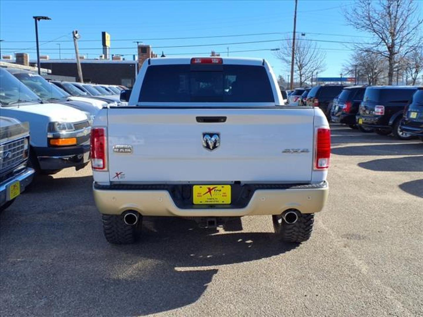 2016 Bright White Clear Coat/White Gold Clear Coat Pw7/ RAM 1500 Laramie Longhorn (1C6RR7PTXGS) with an 5.7L HEMI 5.7L V8 395hp 410ft. lbs. Sequential Multiport Fuel Injection engine, 8-Speed Shiftable Automatic transmission, located at 1401 N. Hobart, Pampa, TX, 79065, (806) 665-9872, 35.549953, -100.975098 - Photo#3