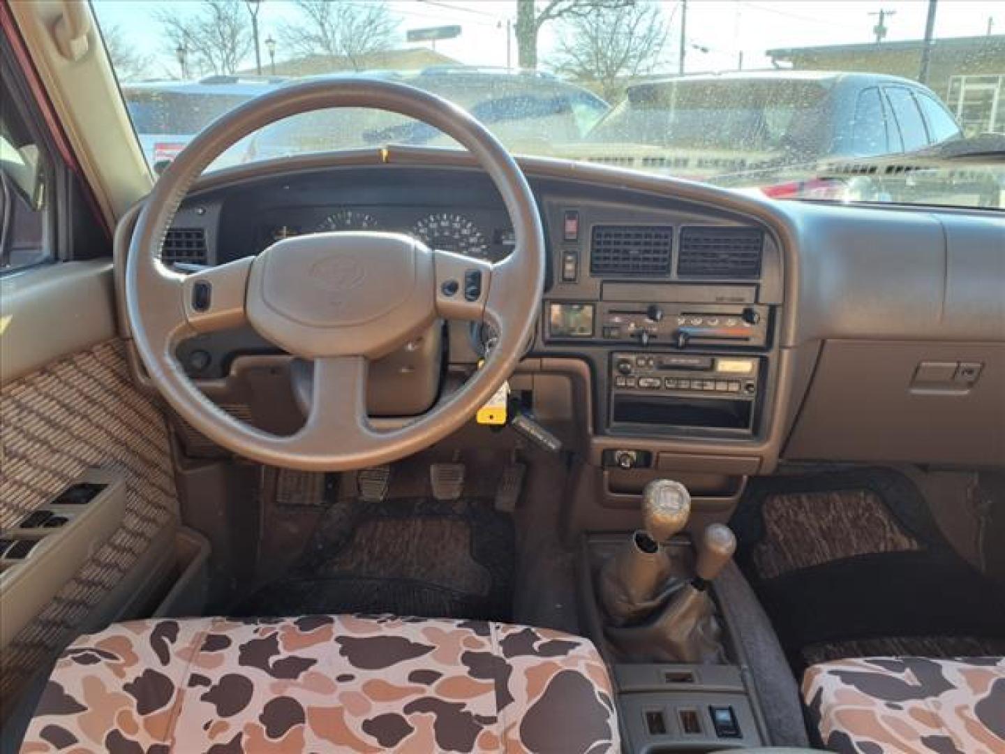 1995 Cardinal Red 000 Toyota 4Runner SR5 V6 (JT3VN39W4S8) with an 3.0L 3.0L V6 150hp 180ft. lbs. Fuel Injected engine, 5-Speed Manual transmission, located at 1401 N. Hobart, Pampa, TX, 79065, (806) 665-9872, 35.549953, -100.975098 - Photo#9