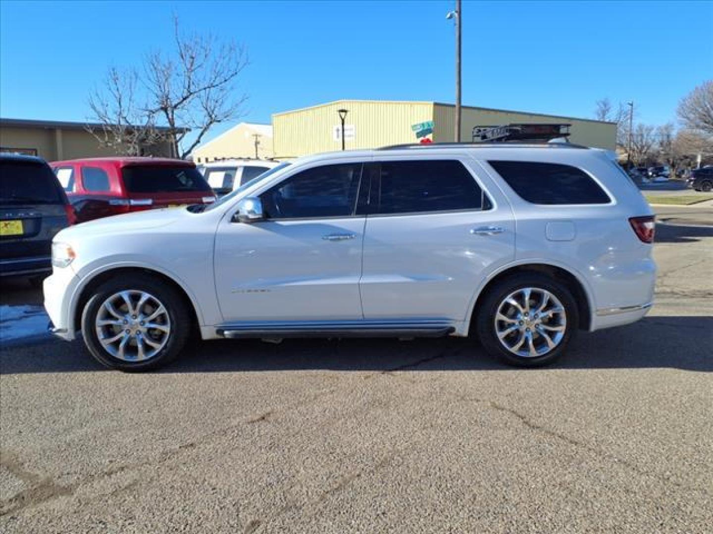 2016 Ivory White Tri-Coat Pearl Pwd Dodge Durango Citadel Anodized Platinum (1C4RDHEG5GC) with an 3.6L Pentastar 3.6L V6 295hp 260ft. lbs. Sequential Multiport Fuel Injection engine, 8-Speed Shiftable Automatic transmission, located at 1401 N. Hobart, Pampa, TX, 79065, (806) 665-9872, 35.549953, -100.975098 - Photo#4