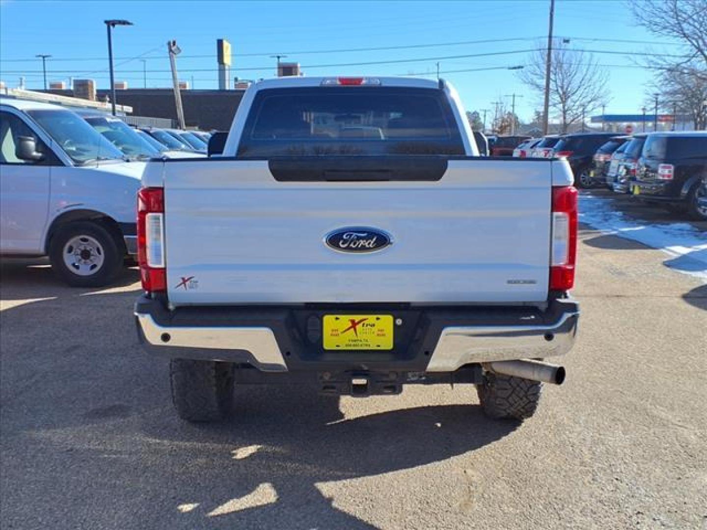 2017 Oxford White Z1 Ford F-250 Super Duty XL (1FT7W2B64HE) with an 6.2L 6.2L Flex Fuel V8 385hp 430ft. lbs. Sequential Multiport Fuel Injection engine, 6-Speed Shiftable Automatic transmission, located at 1401 N. Hobart, Pampa, TX, 79065, (806) 665-9872, 35.549953, -100.975098 - Photo#3