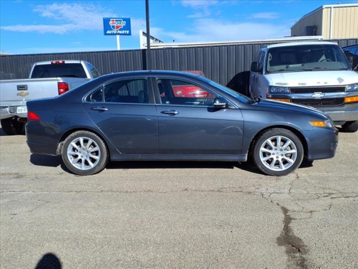 2006 Carbon Gray Pearl Nh-658p Acura TSX w/Navi (JH4CL96986C) with an 2.4L 2L NA I4 double overhead cam (DOHC) 16V Fuel Injected engine, 5-Speed Shiftable Automatic transmission, located at 1401 N. Hobart, Pampa, TX, 79065, (806) 665-9872, 35.549953, -100.975098 - Photo#2