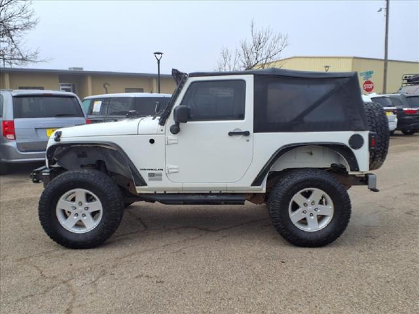 2010 Stone White Clear Coat Pw1 Jeep Wrangler Sport (1J4AA2D10AL) with an 3.8L 3.8L V6 202hp 237ft. lbs. Sequential Multiport Fuel Injection engine, 4-Speed Automatic transmission, located at 1401 N. Hobart, Pampa, TX, 79065, (806) 665-9872, 35.549953, -100.975098 - Photo#4