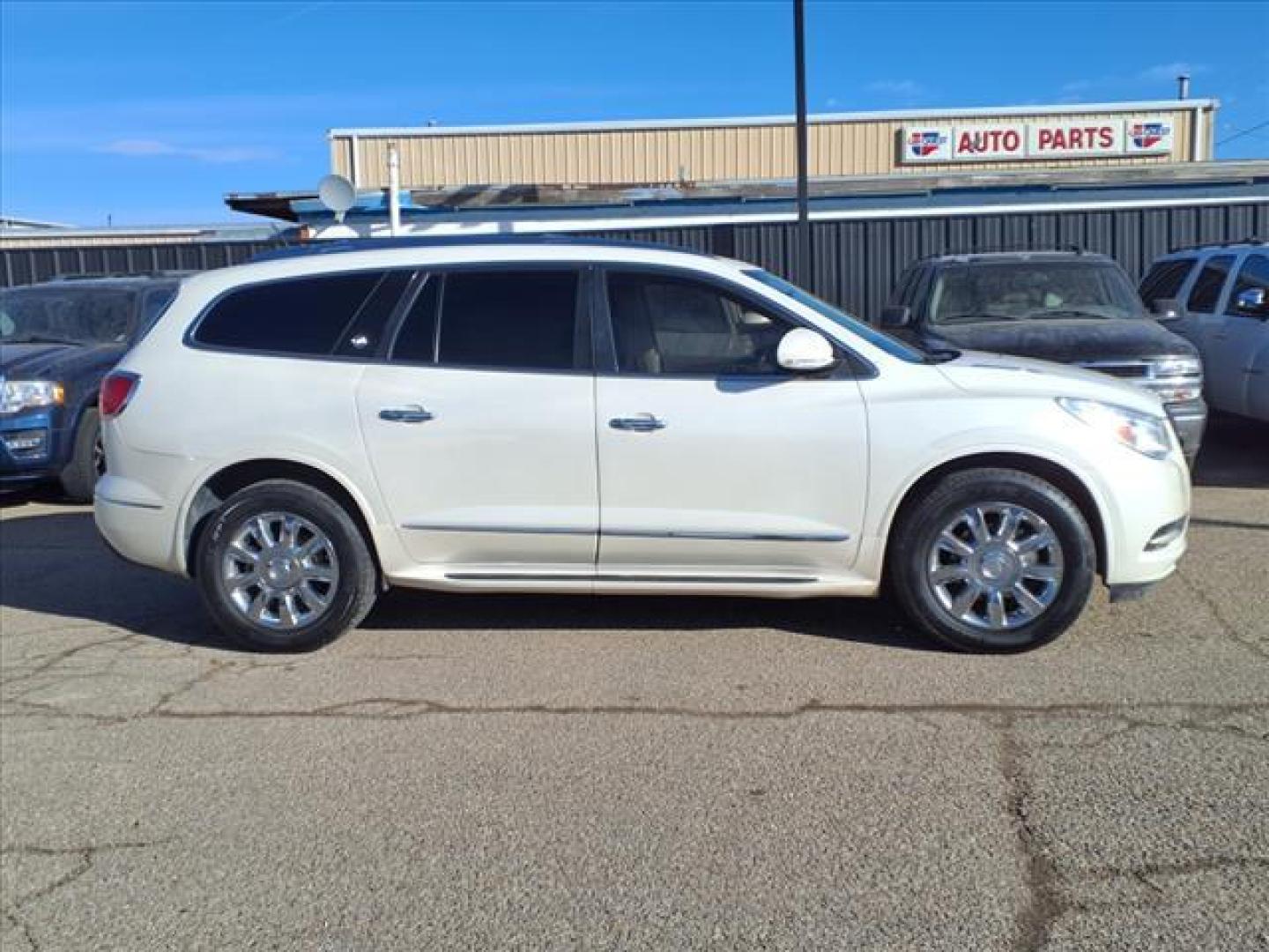 2013 White Buick Enclave Premium (5GAKRDKD1DJ) with an 3.6L 6 Cylinder Fuel Injected engine, Automatic transmission, located at 1401 N. Hobart, Pampa, TX, 79065, (806) 665-9872, 35.549953, -100.975098 - Photo#2