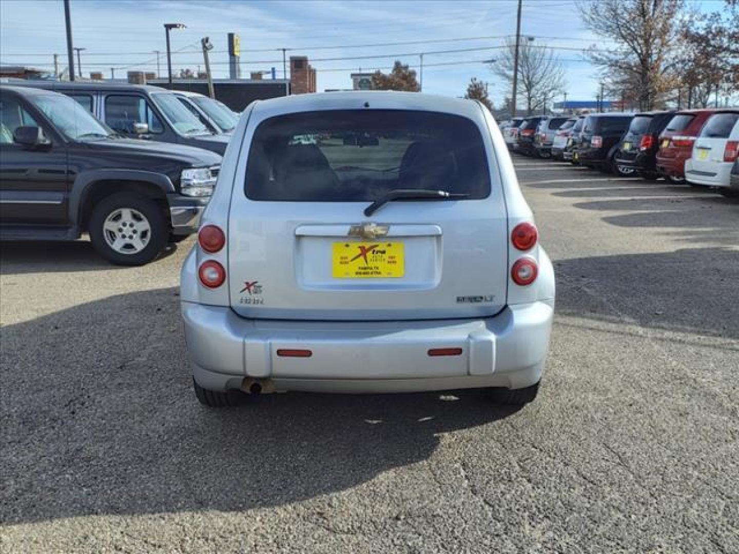 2011 Silver Ice Metallic Gan Chevrolet HHR LT (3GNBABFW6BS) with an 2.2L ECOTEC 2.2L Flex Fuel I4 155hp 150ft. lbs. Fuel Injected engine, 4-Speed Automatic transmission, located at 1401 N. Hobart, Pampa, TX, 79065, (806) 665-9872, 35.549953, -100.975098 - Photo#3