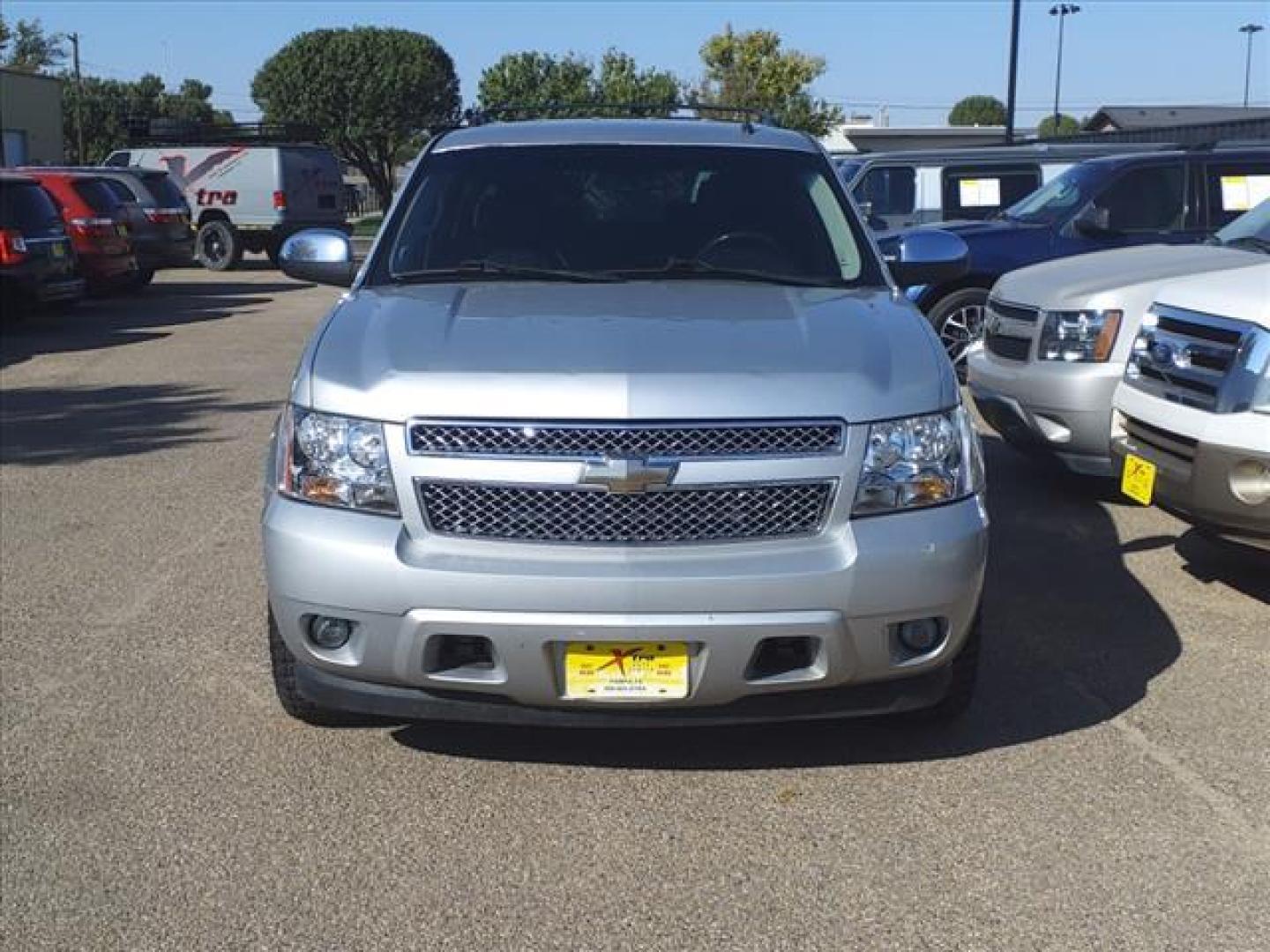 2011 Sheer Silver Metallic Chevrolet Tahoe LT (1GNSCBE02BR) with an 5.3L Vortec Iron Block 5.3L Flex Fuel V8 320hp 335ft. lbs. Sequential-Port F.I. engine, 6-Speed Shiftable Automatic transmission, located at 1401 N. Hobart, Pampa, TX, 79065, (806) 665-9872, 35.549953, -100.975098 - Photo#1