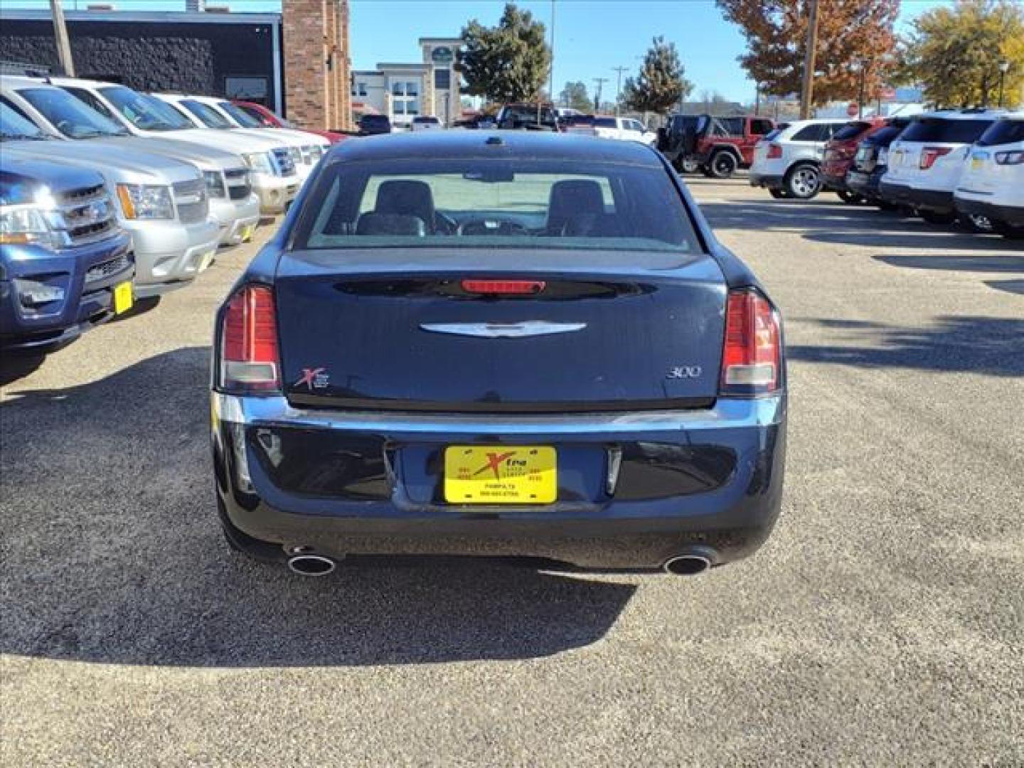 2013 Gloss Black Px8 Chrysler 300 Base (2C3CCAAG1DH) with an 3.6L Pentastar 3.6L V6 292hp 260ft. lbs. Sequential Multiport Fuel Injection engine, Automatic transmission, located at 1401 N. Hobart, Pampa, TX, 79065, (806) 665-9872, 35.549953, -100.975098 - Photo#3